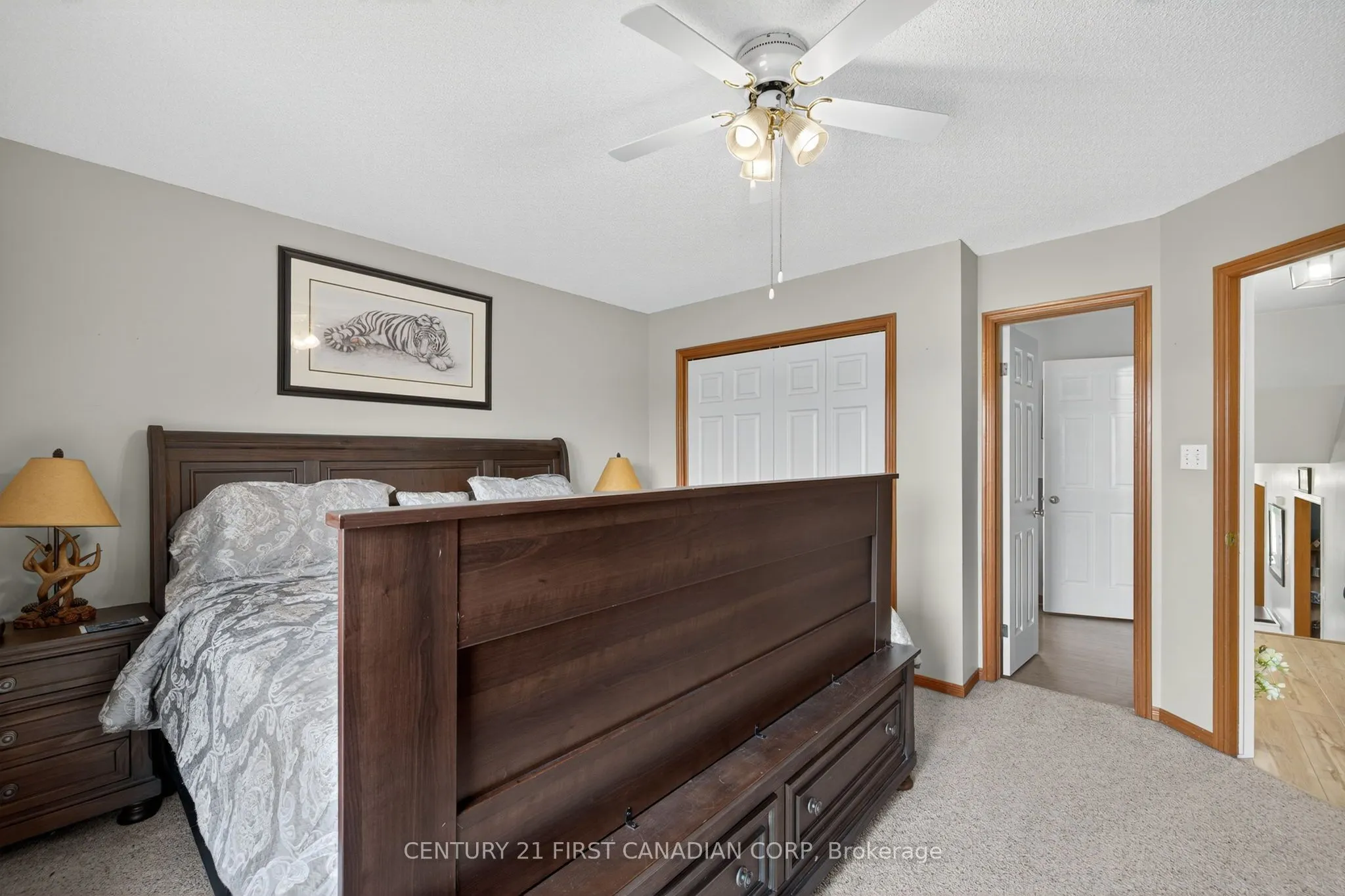 19 Hemlock Boulevard
