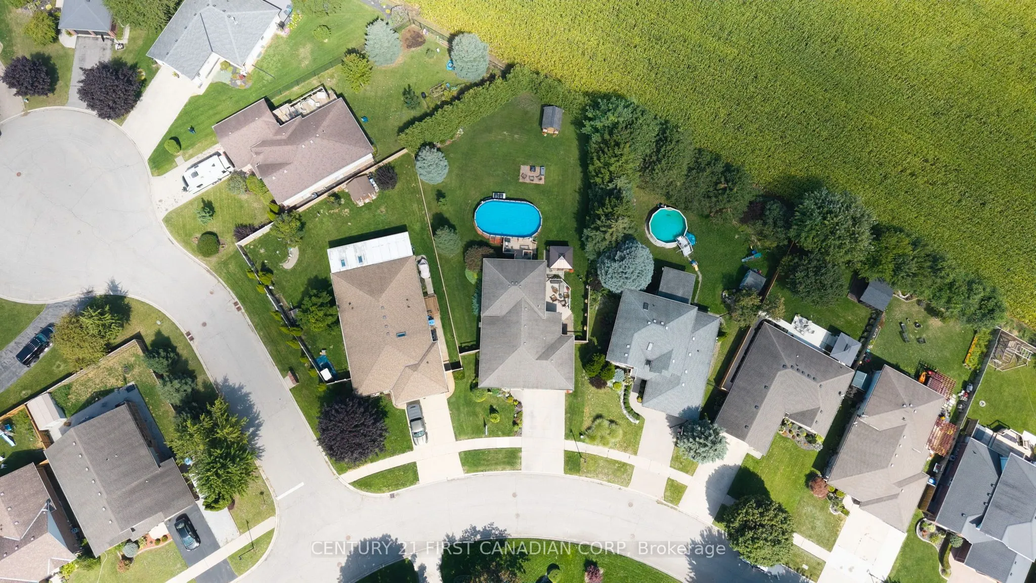 19 Hemlock Boulevard