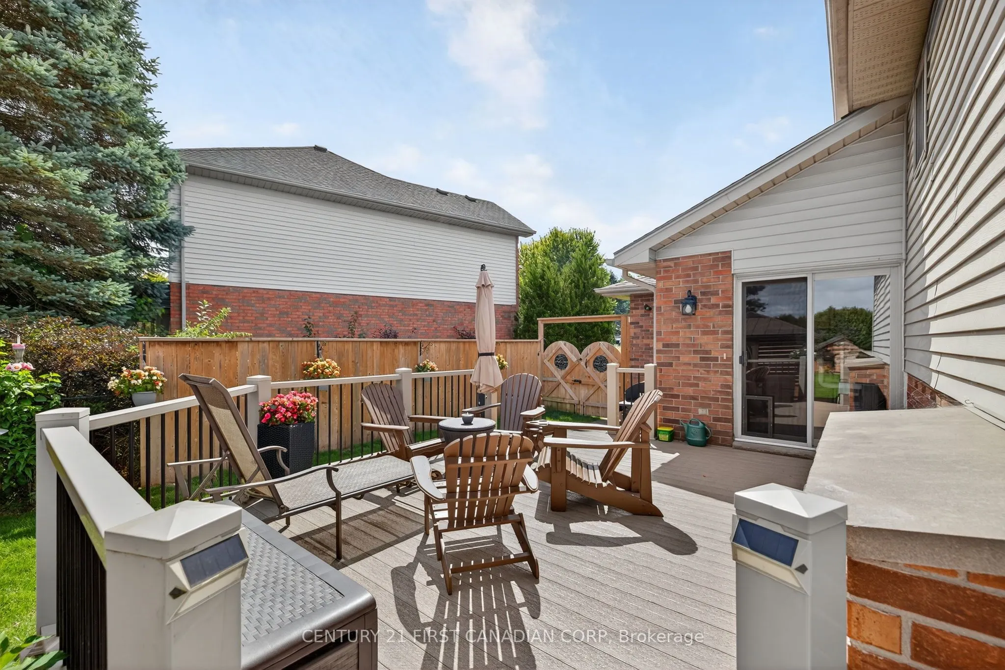 19 Hemlock Boulevard