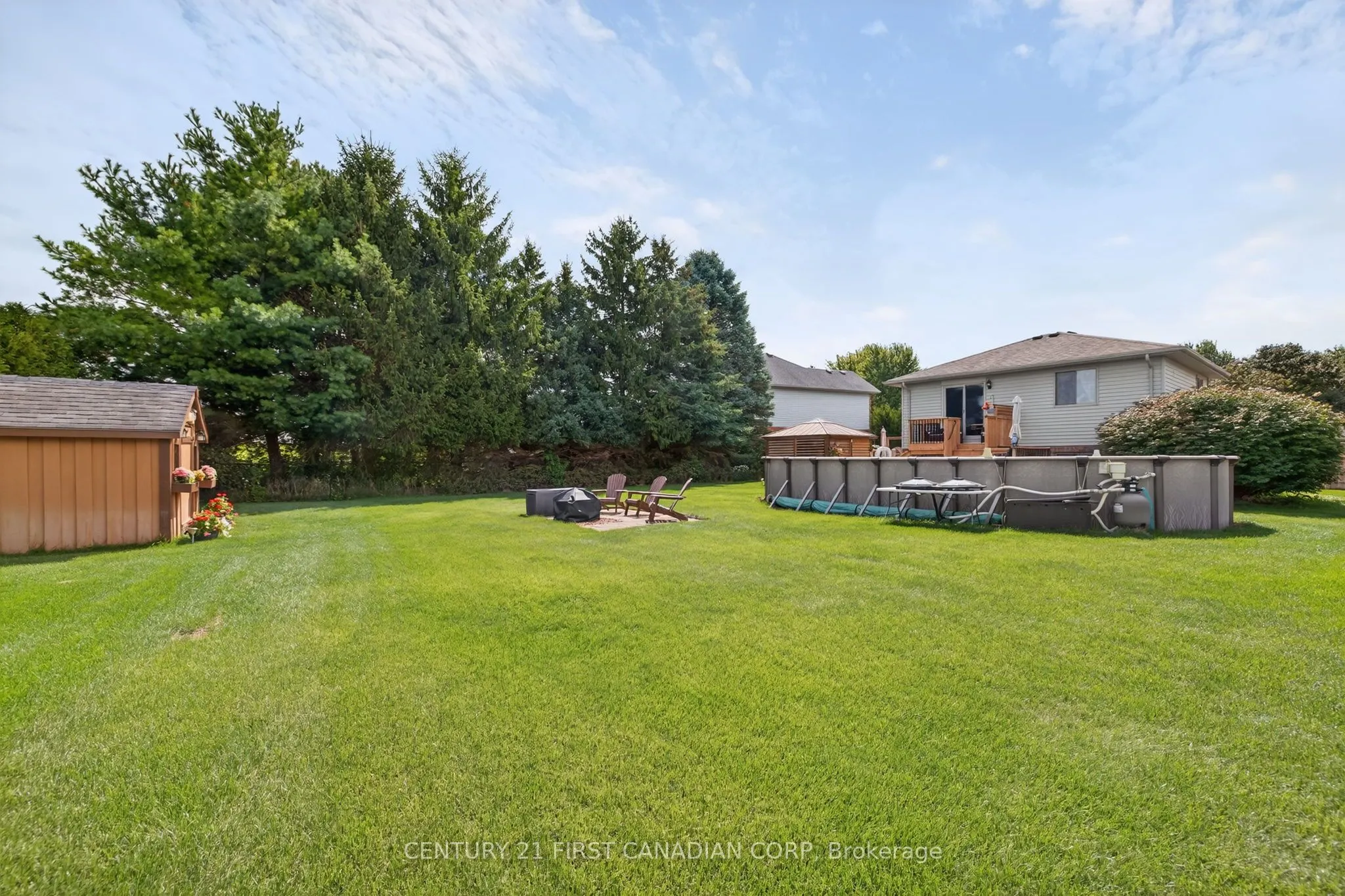 19 Hemlock Boulevard