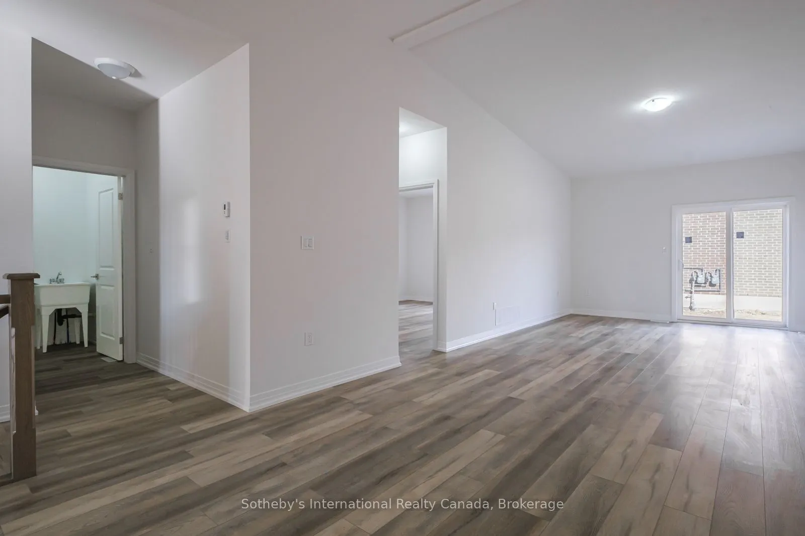 550 Grey Street, #19