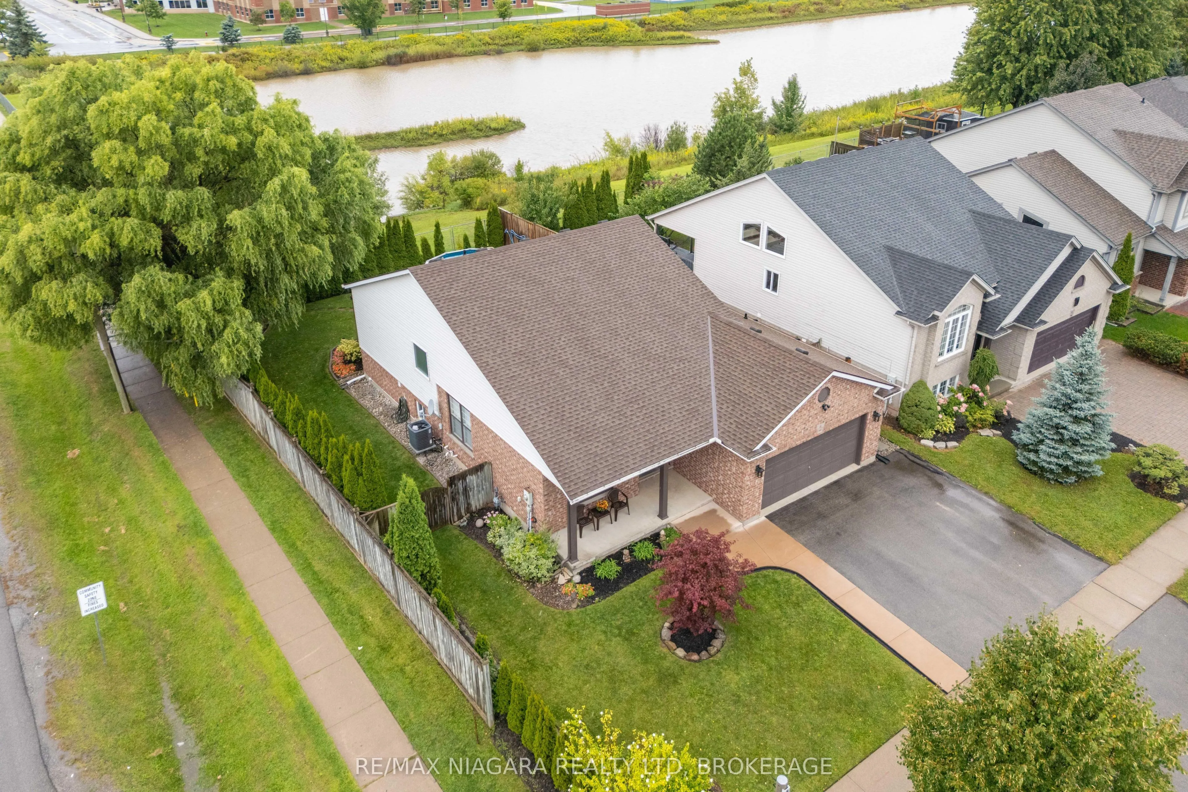 7229 Parkside Road