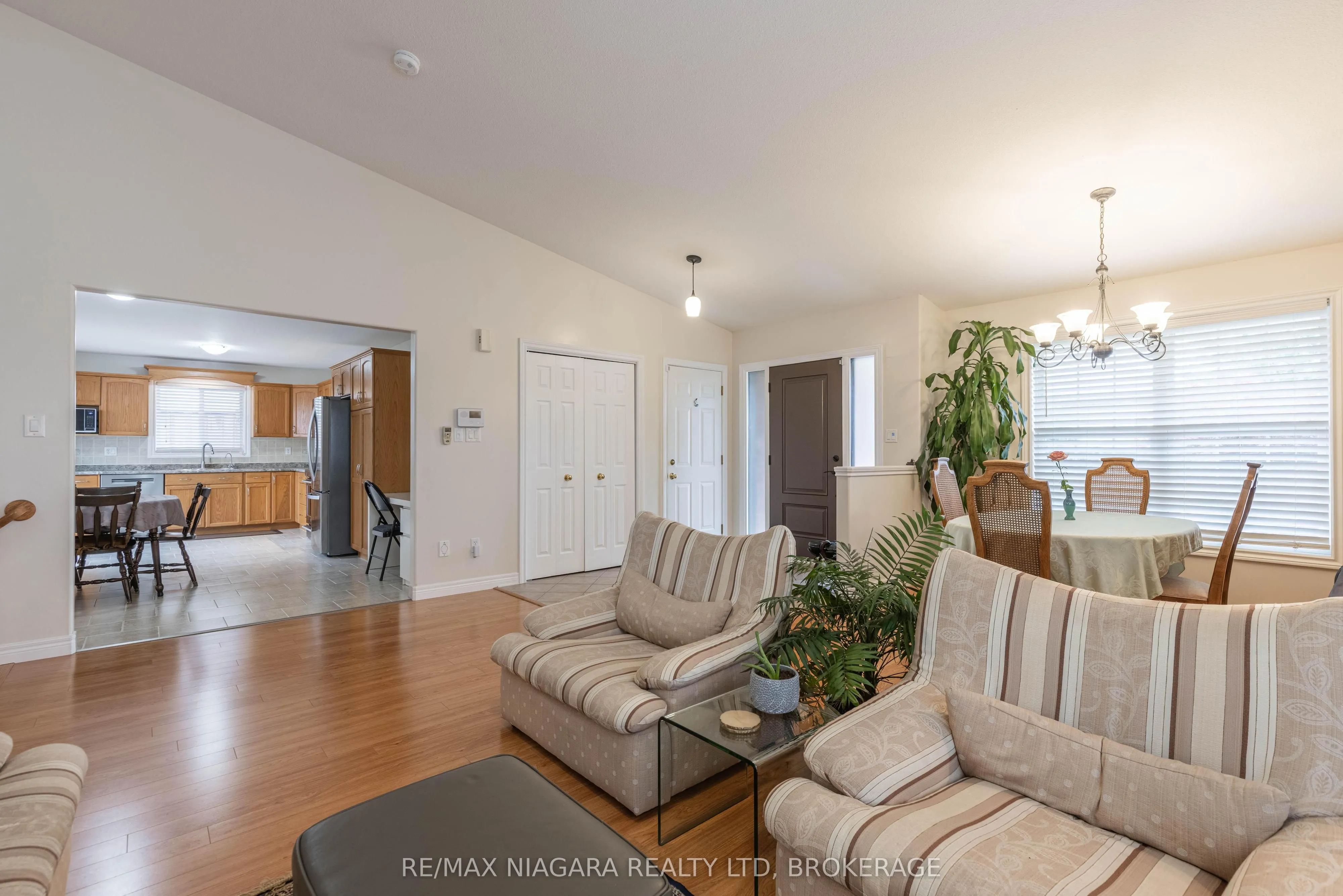 7229 Parkside Road