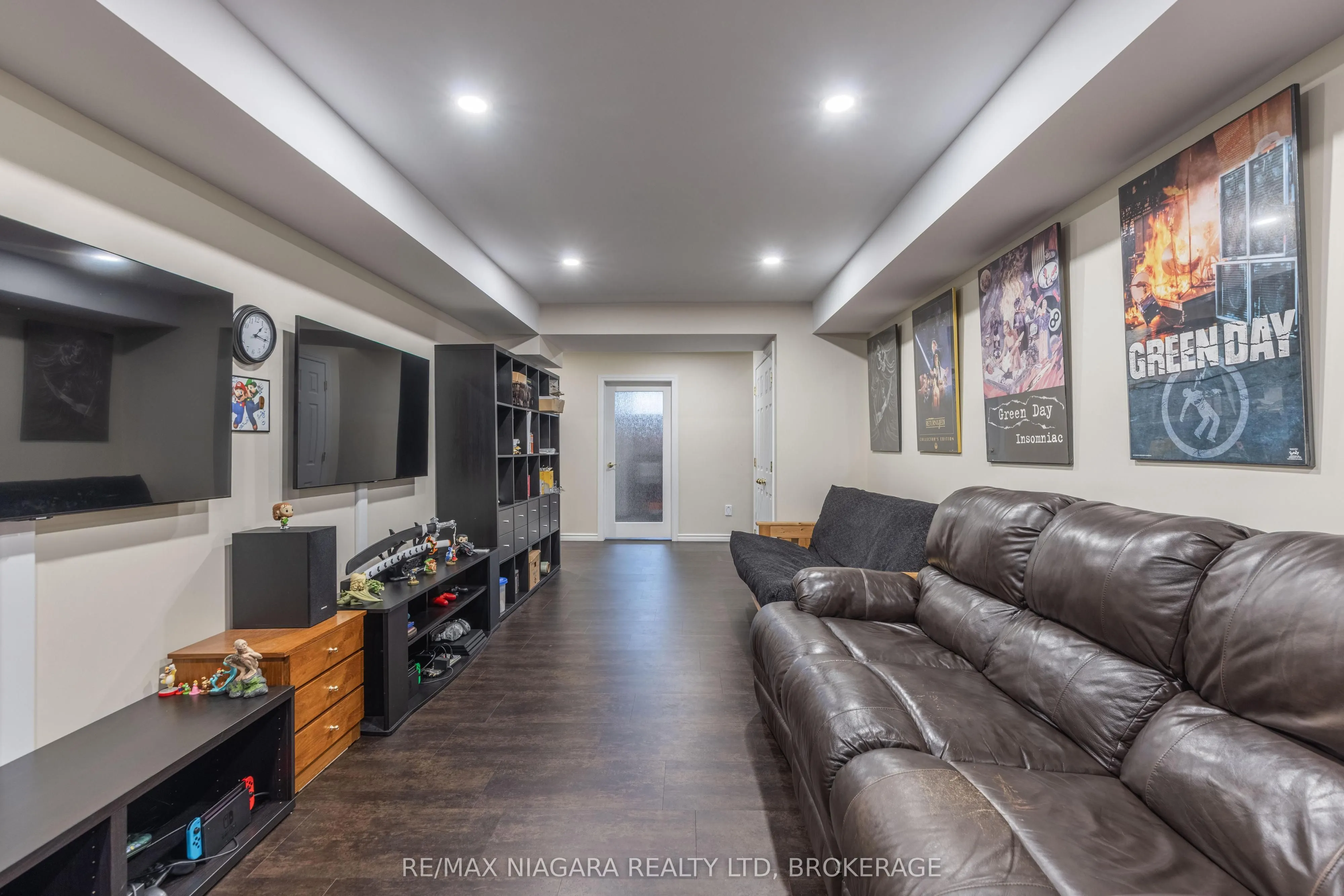 7229 Parkside Road