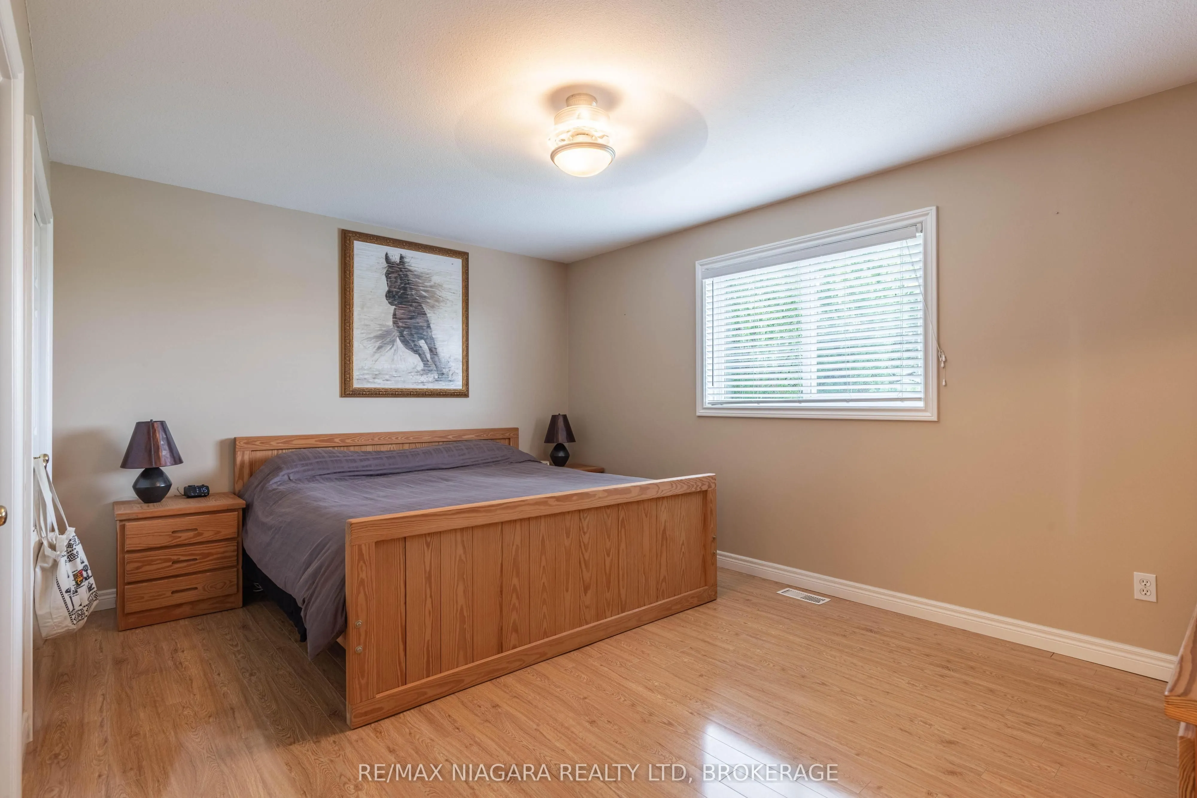 7229 Parkside Road