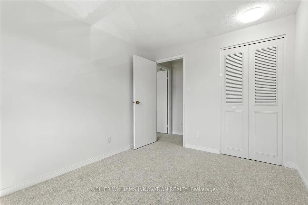 11 Grand River Boulevard, #29