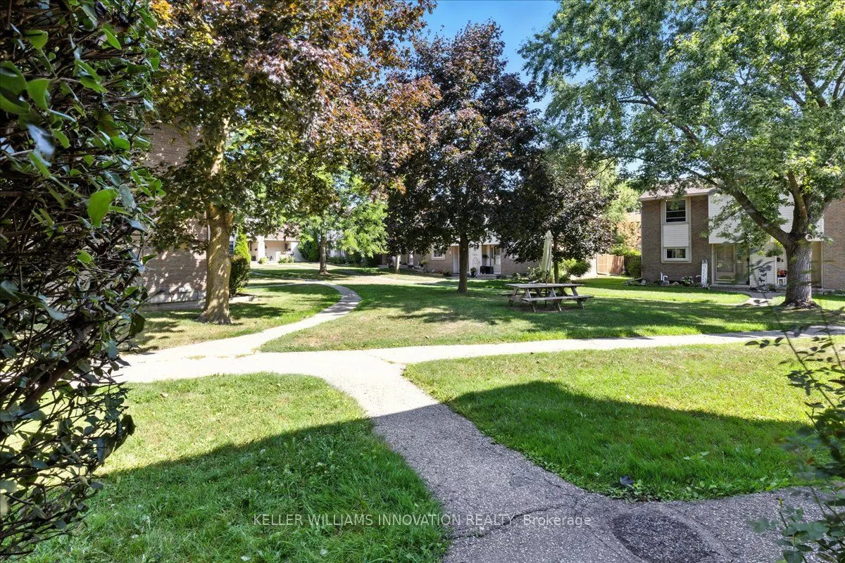 11 Grand River Boulevard, #29