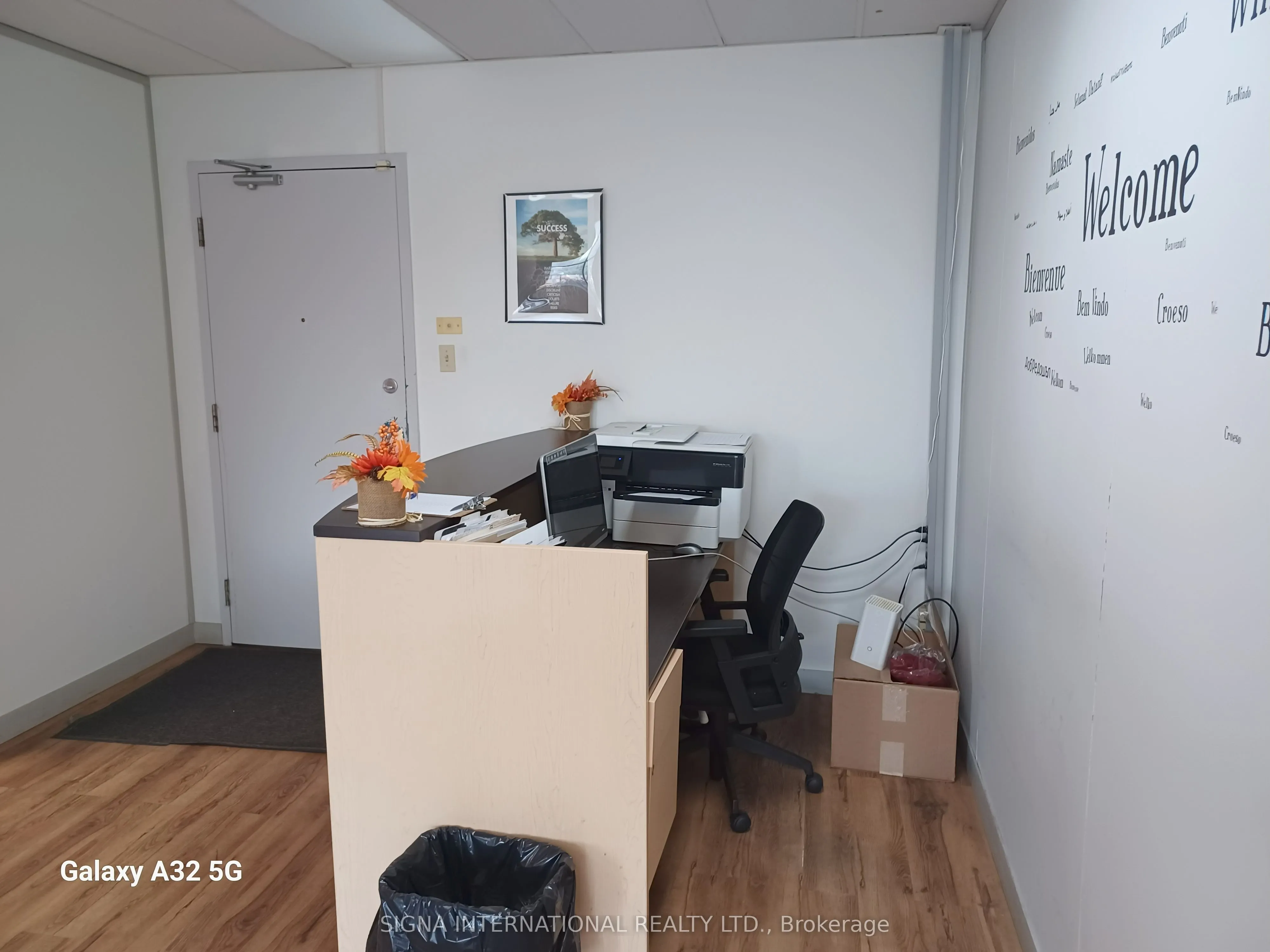 1066 Somerset Street W, #206