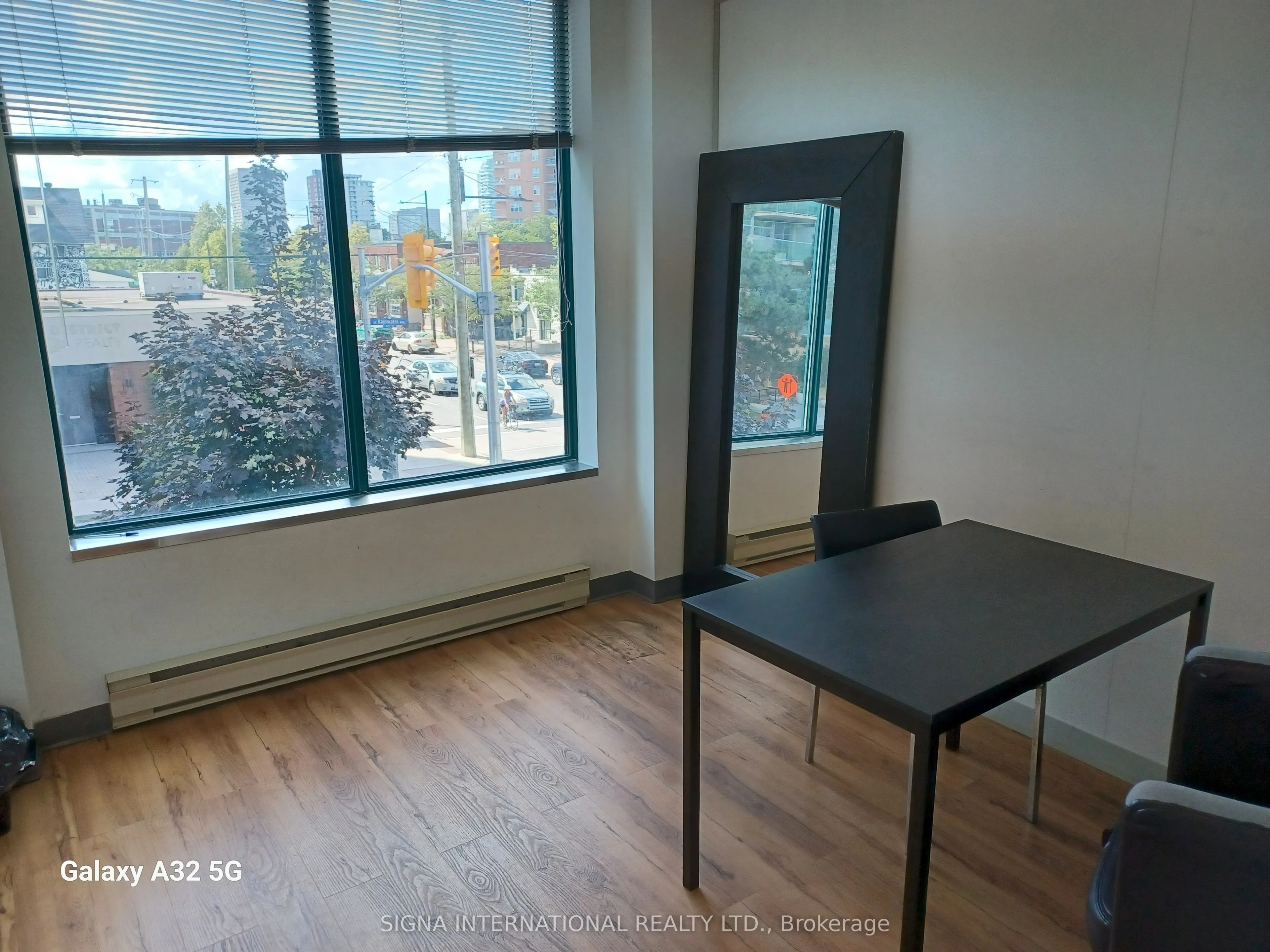 1066 Somerset Street W, #206