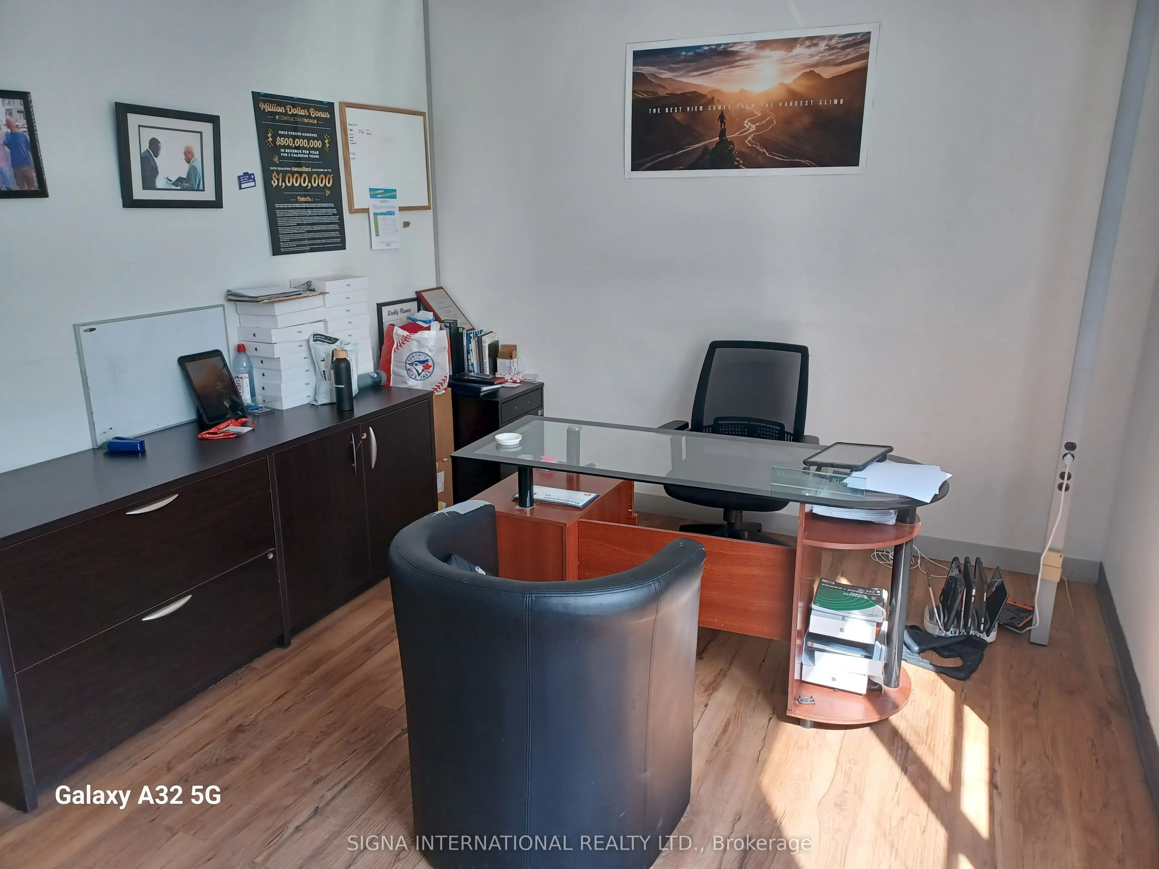 1066 Somerset Street W, #206
