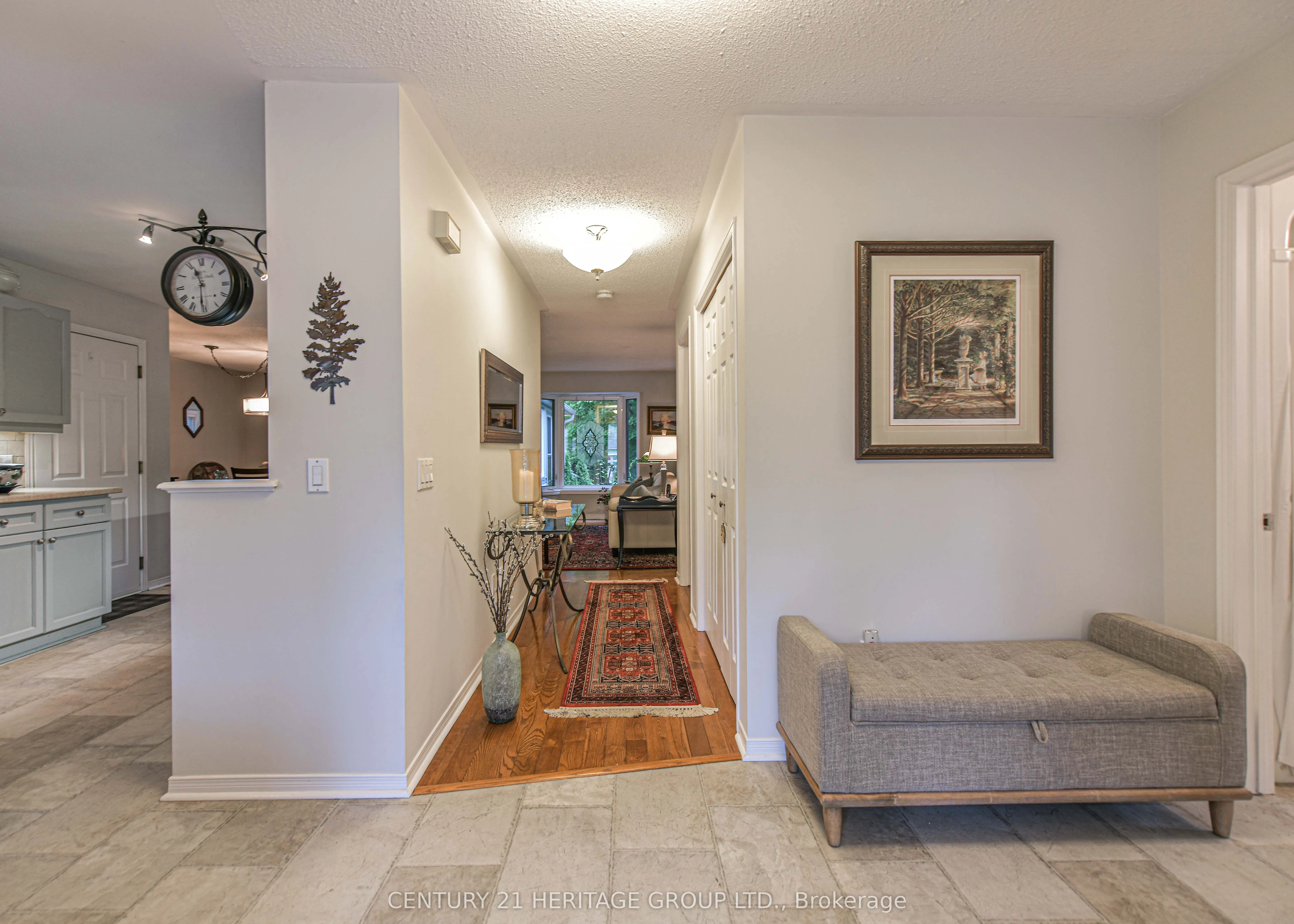 43 Pineridge Gate