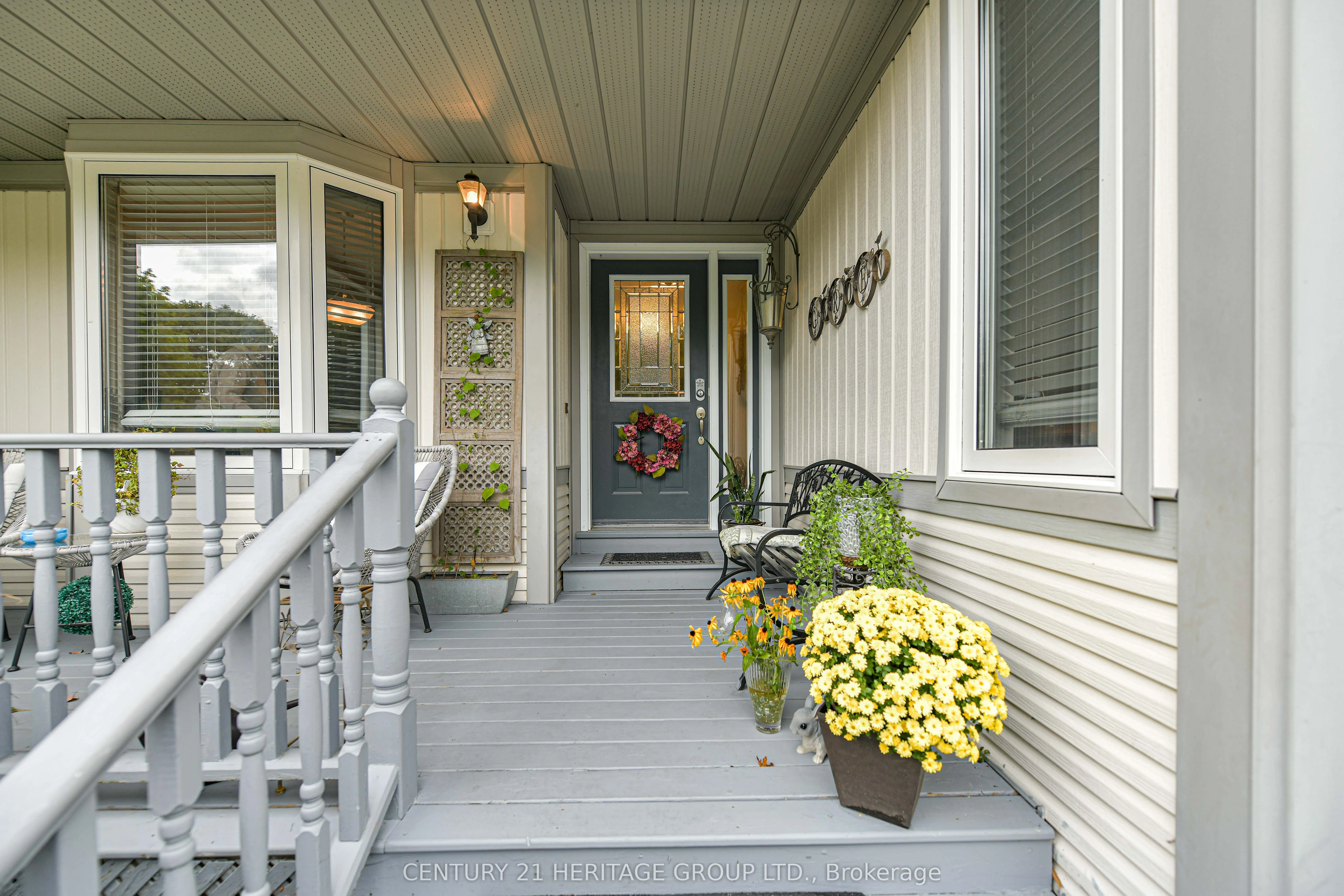 43 Pineridge Gate