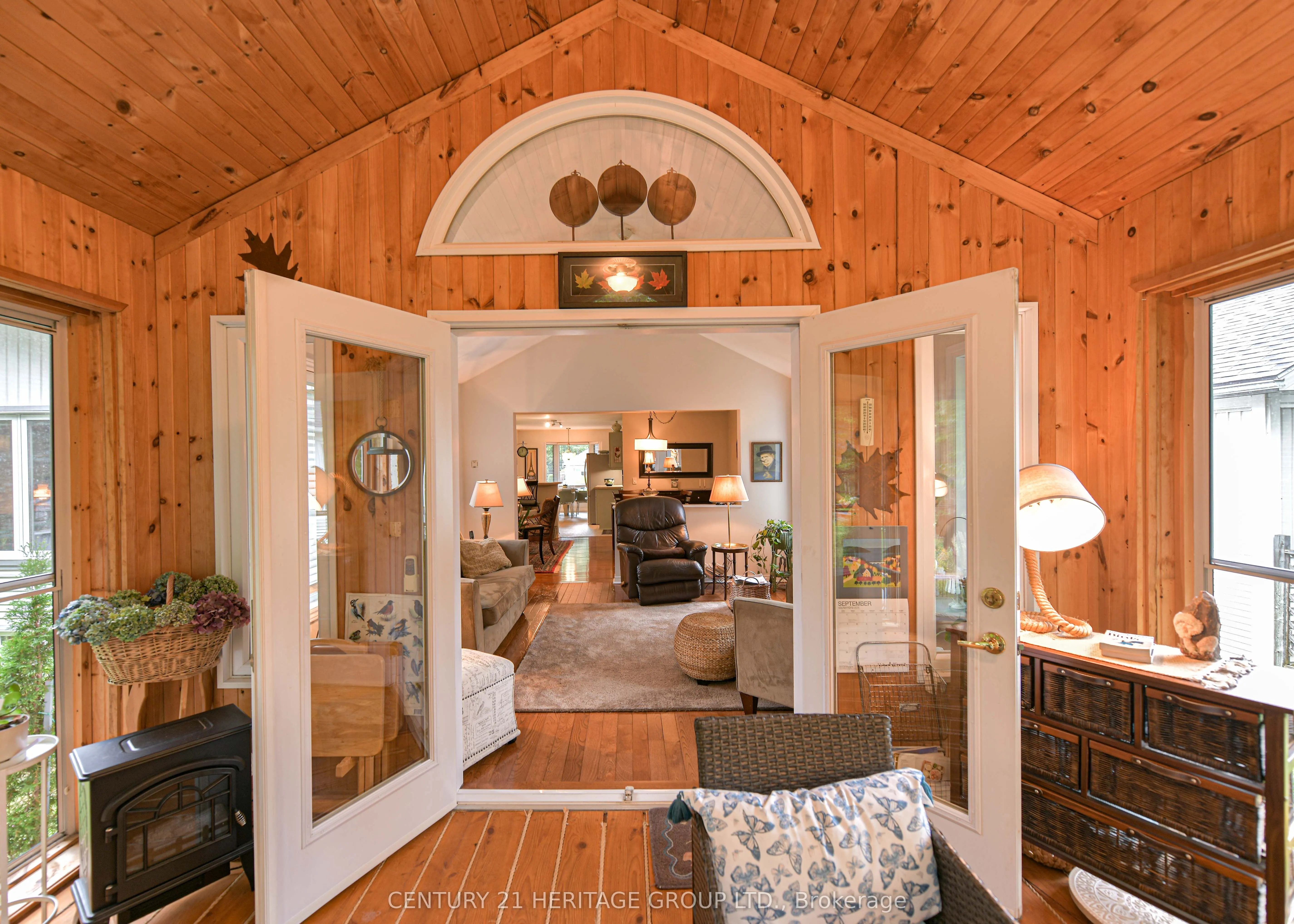 43 Pineridge Gate
