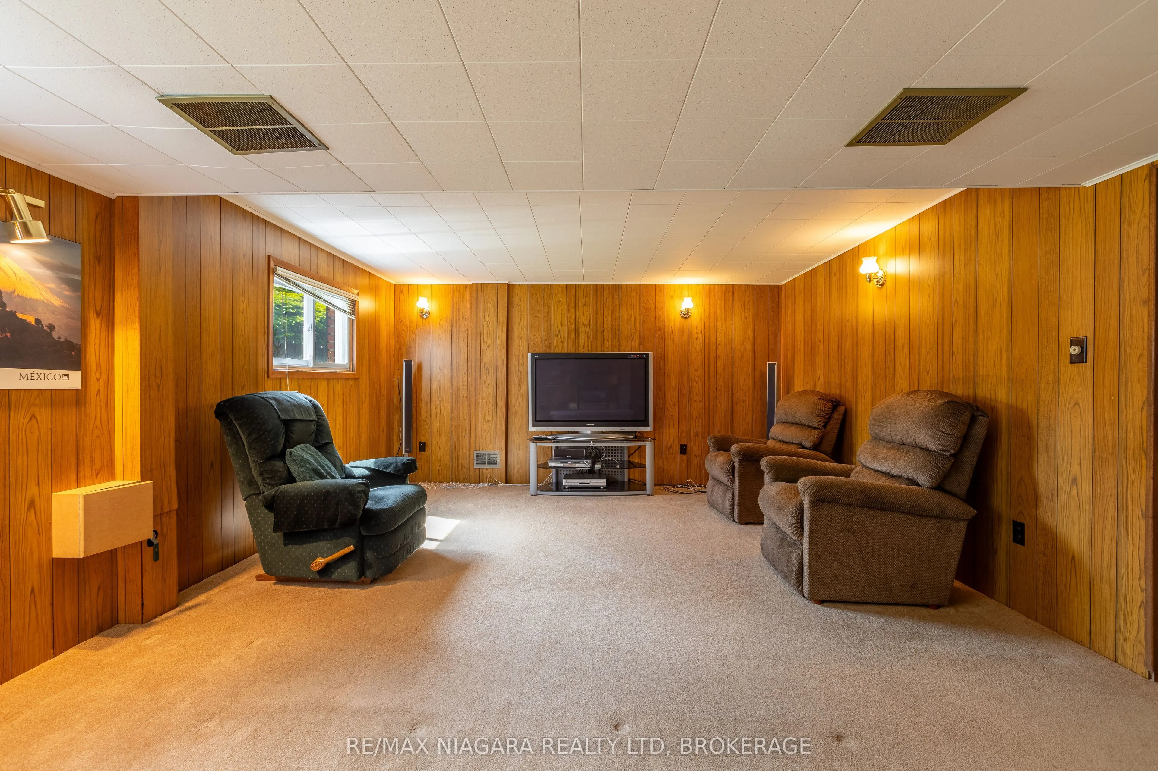 82 Westwood Crescent