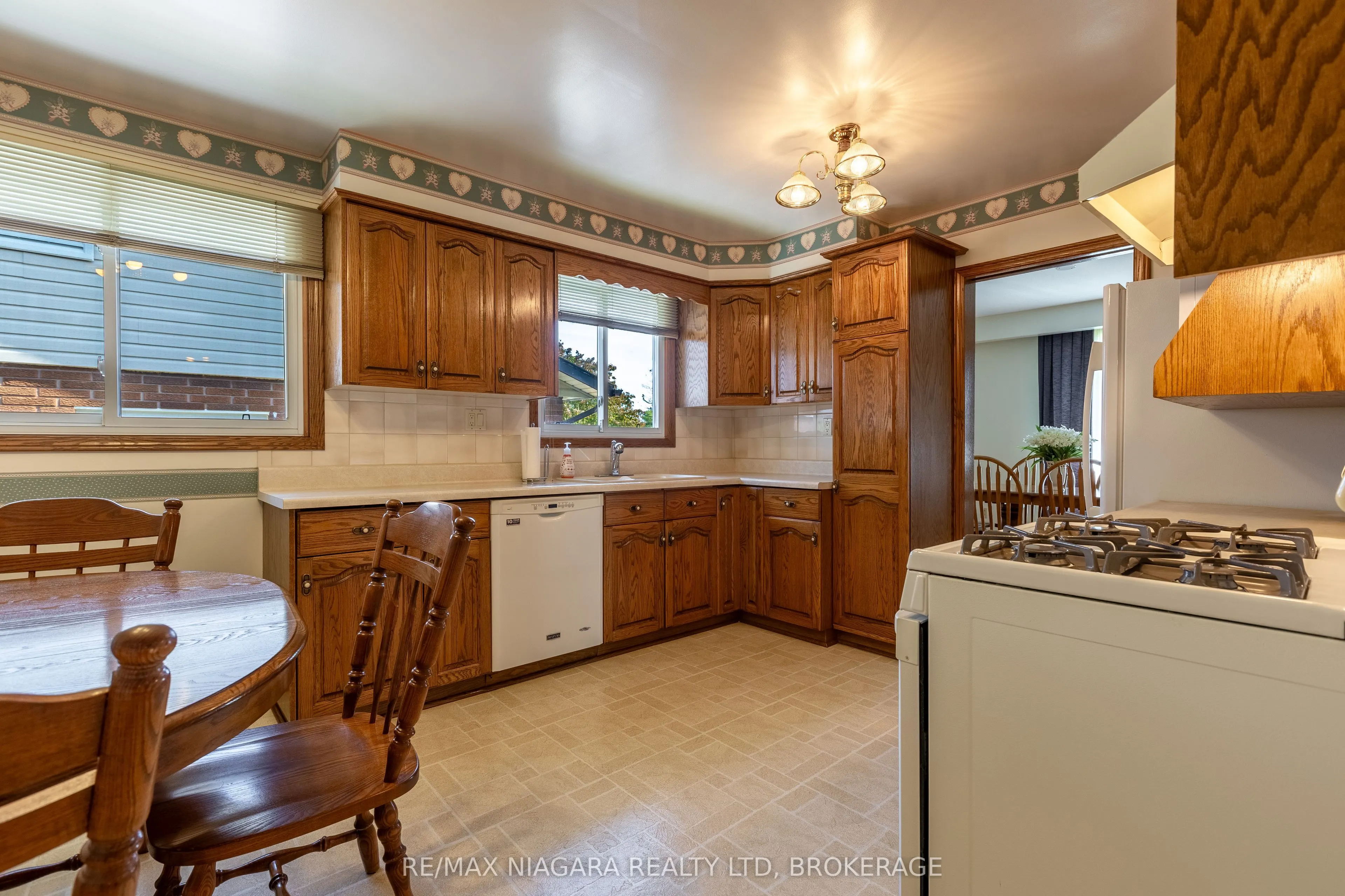 82 Westwood Crescent