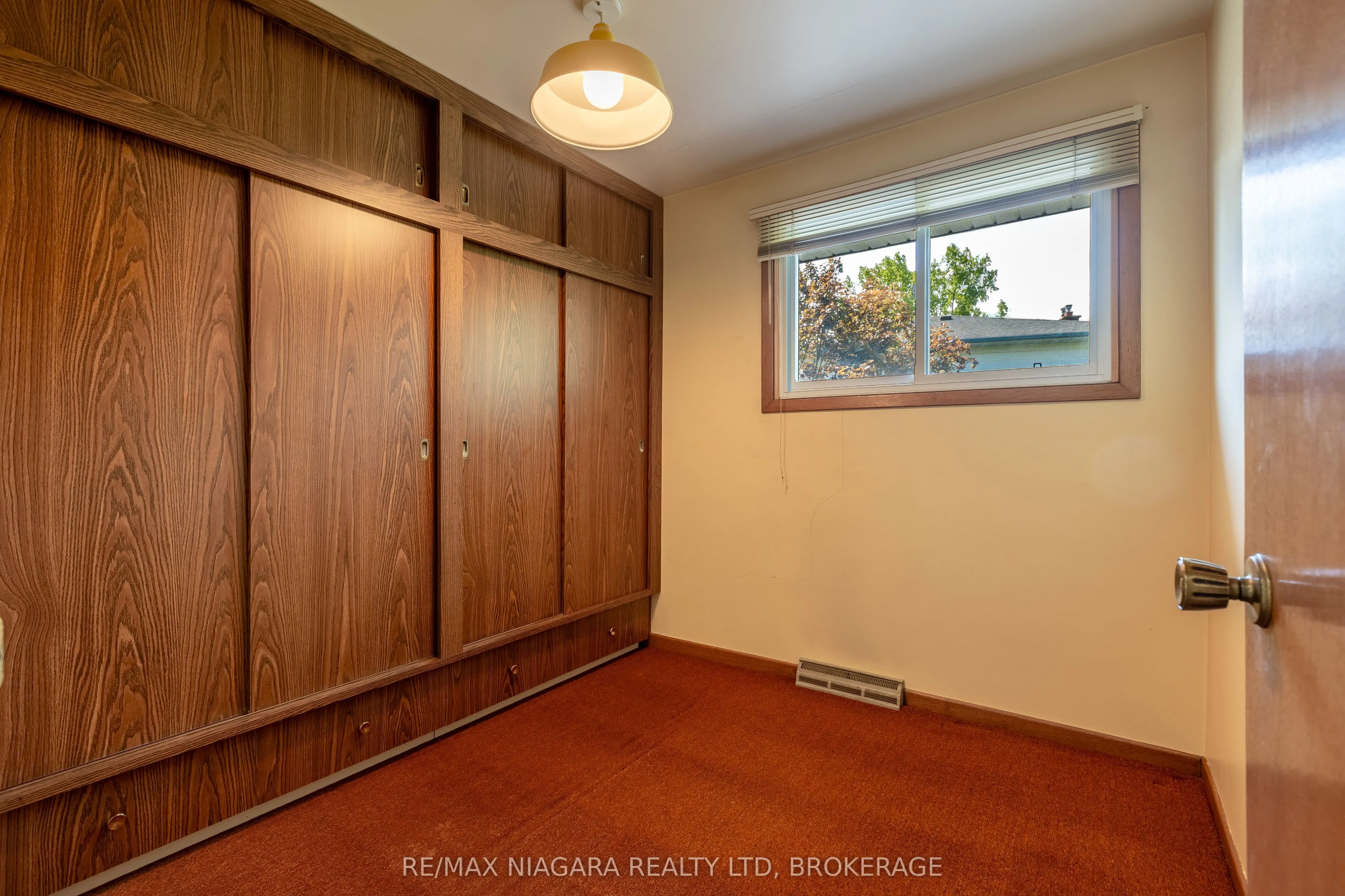 82 Westwood Crescent