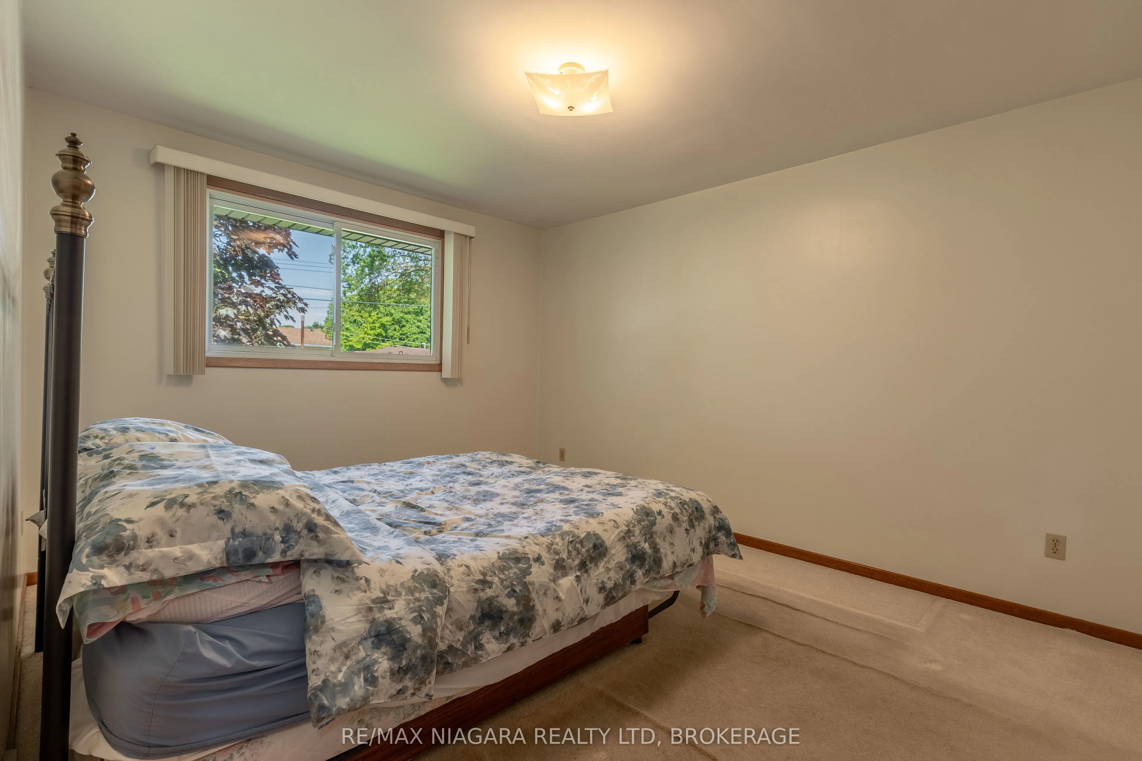 82 Westwood Crescent