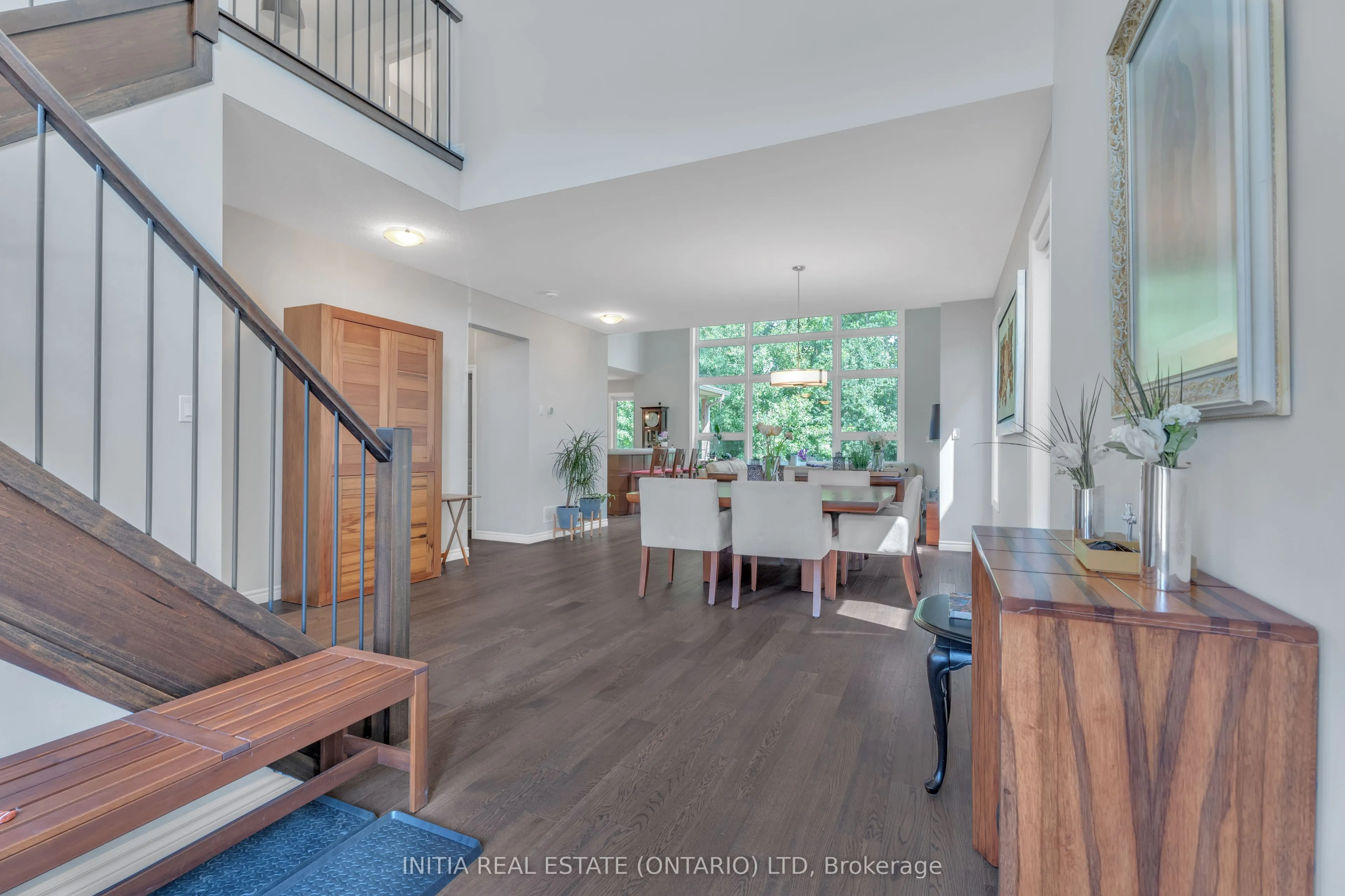 1303 Dyer Crescent