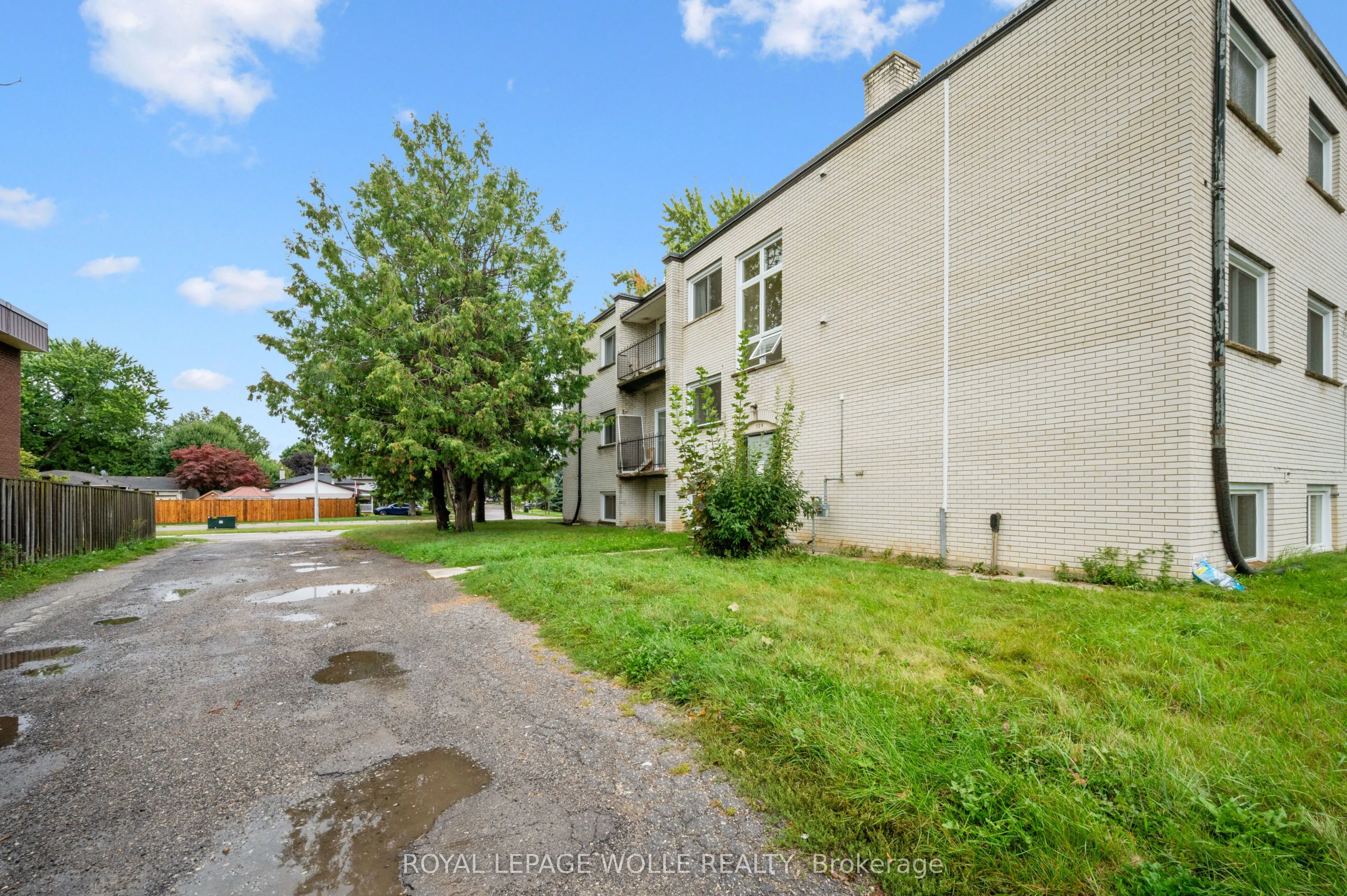 705 Glen Forrest Boulevard, #8