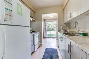 302 COLLEGE Avenue W, #188