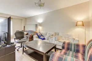 302 COLLEGE Avenue W, #188
