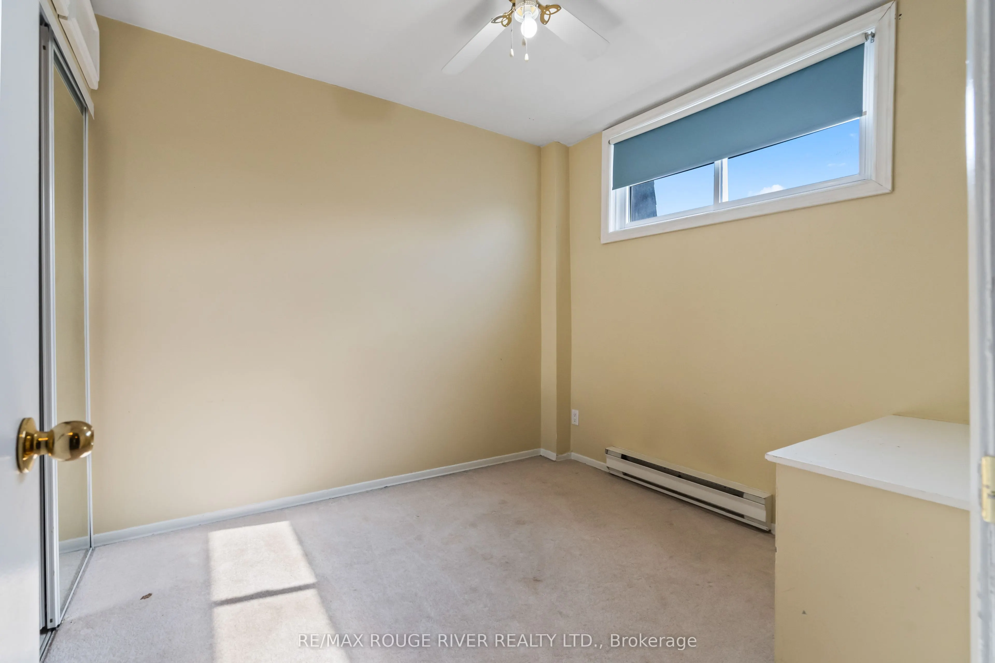 494 Elgin Street W, #3