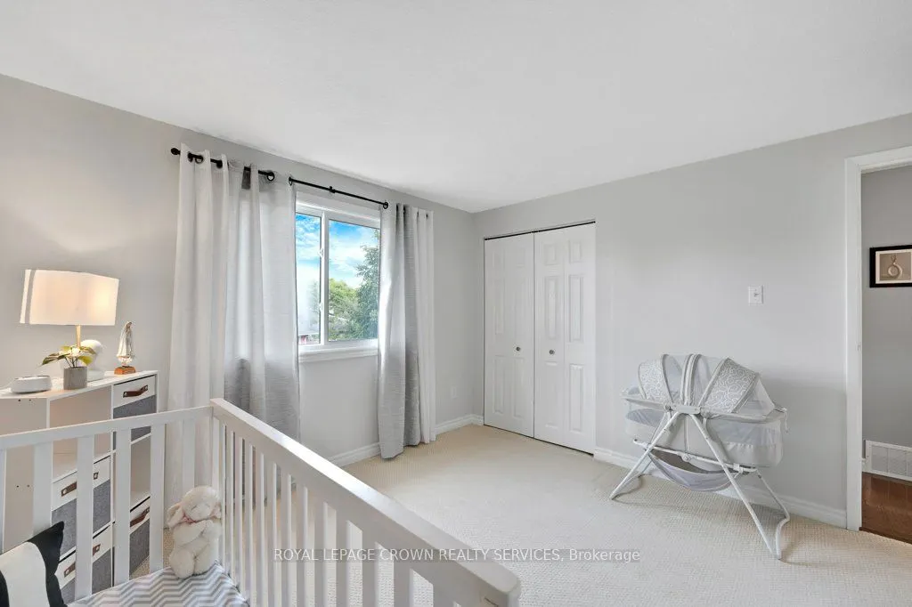 14 Pathfinder Crescent