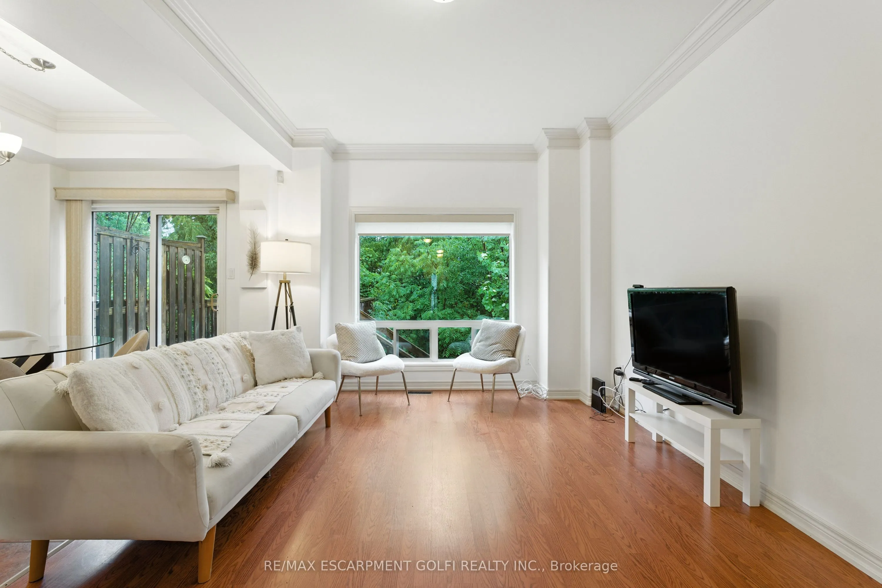 42 Chloe Street