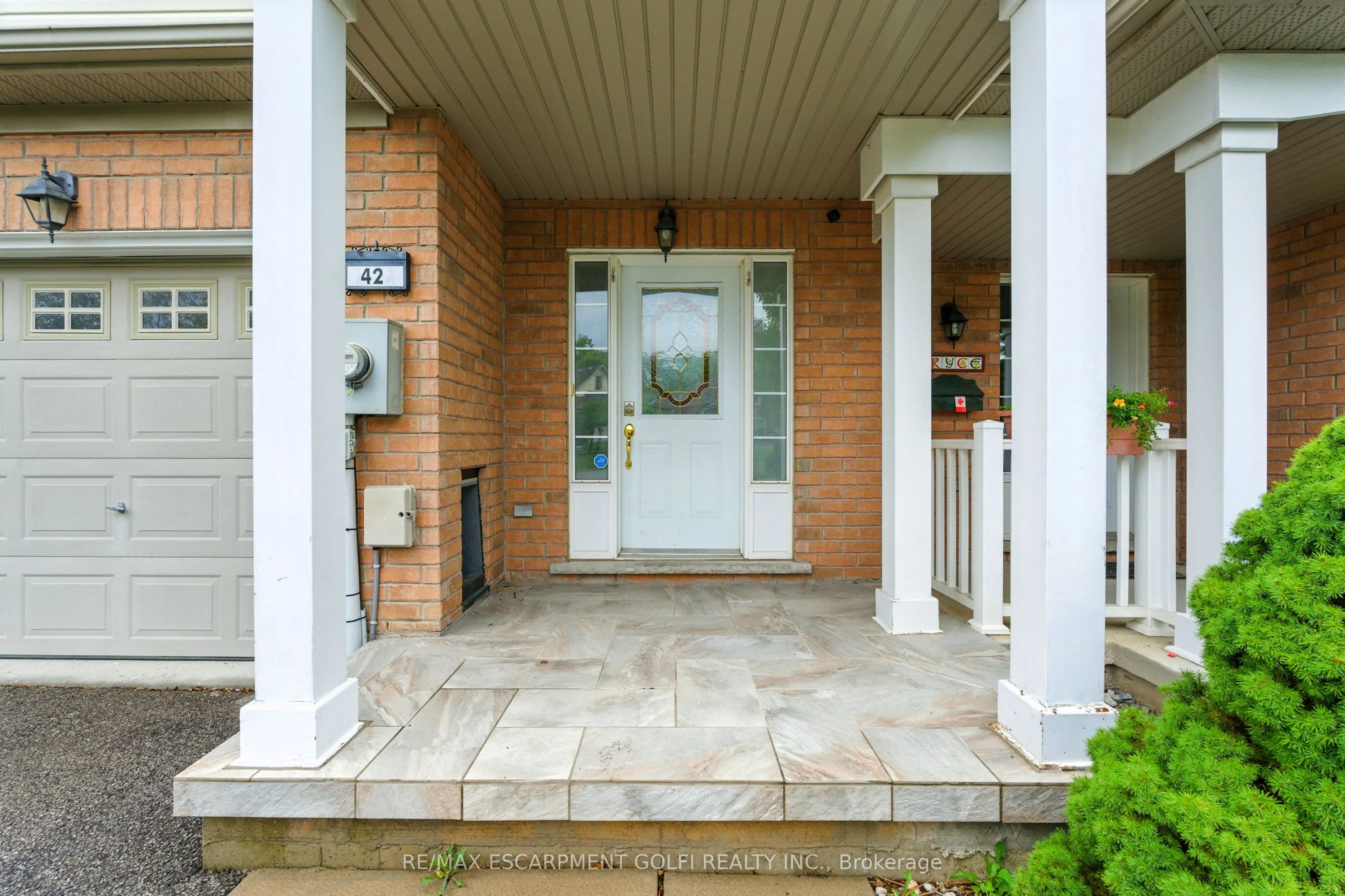 42 Chloe Street