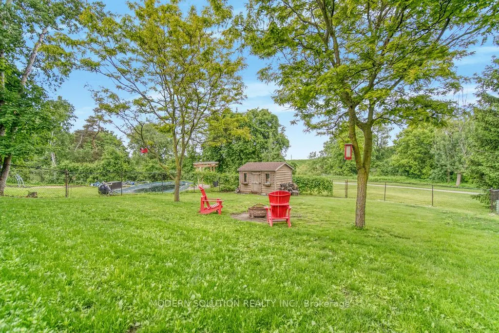82 Shea Crescent