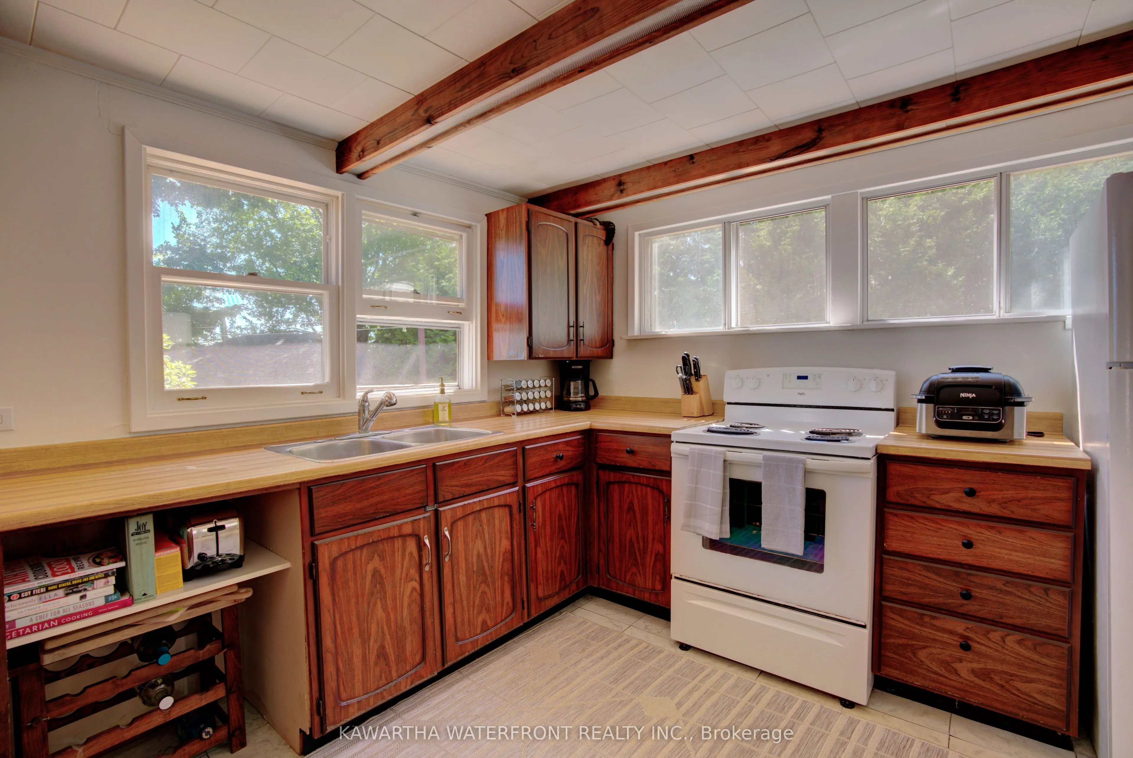 210 Wrenhaven Road
