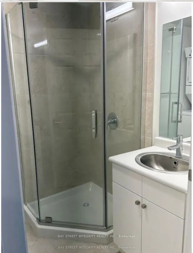 1 Wellington St. Street, #Unit 811