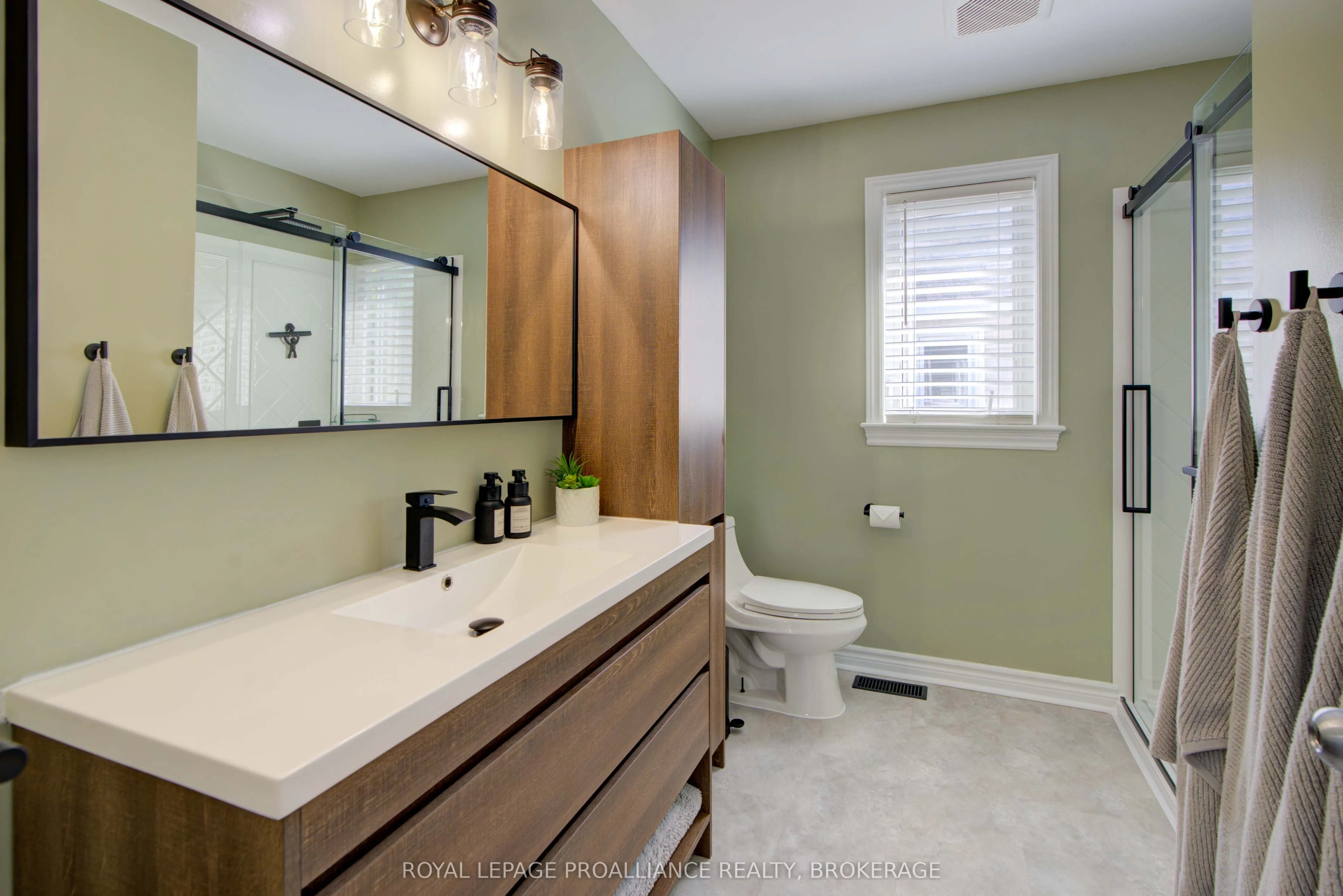 496 Cheryl Place