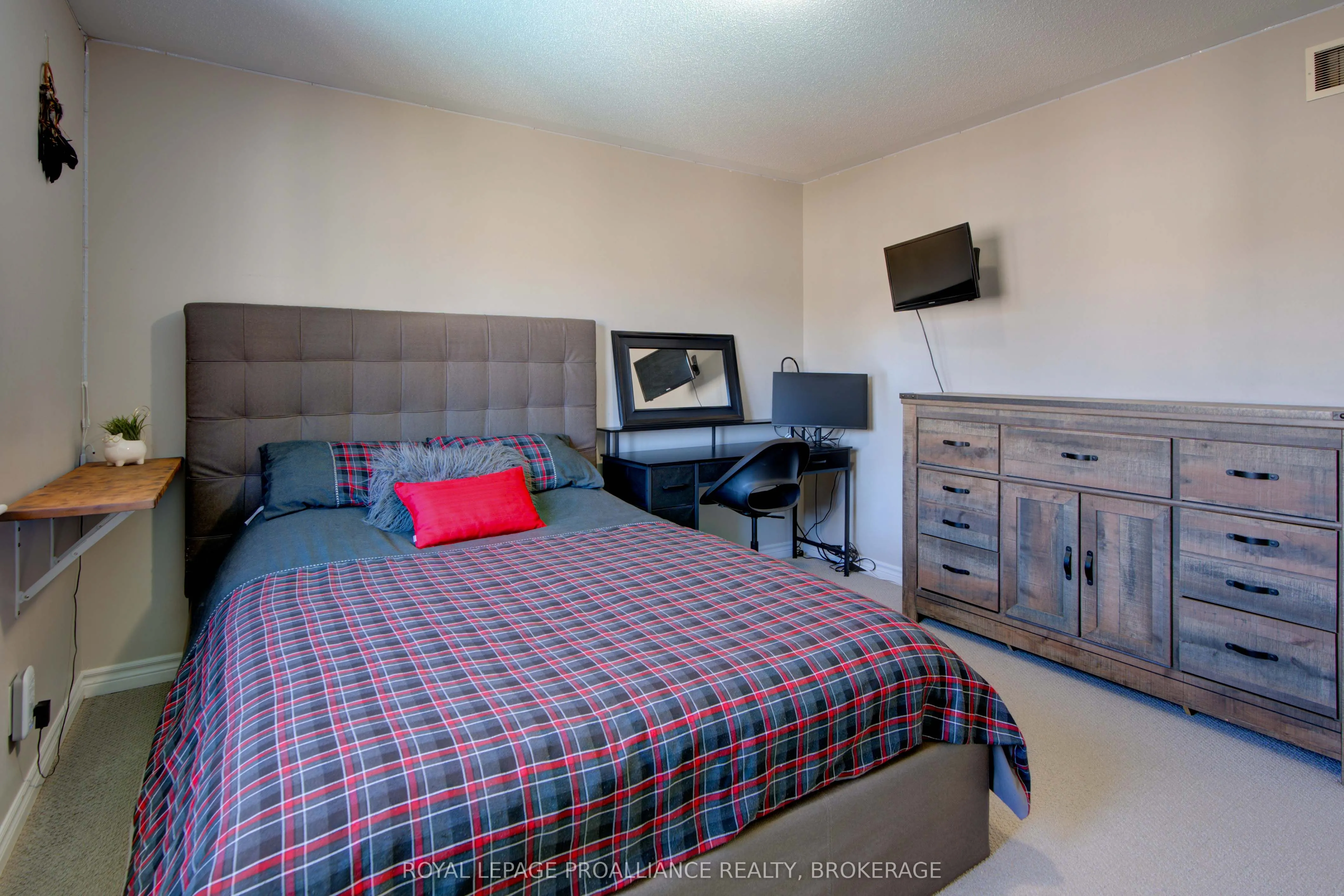 496 Cheryl Place