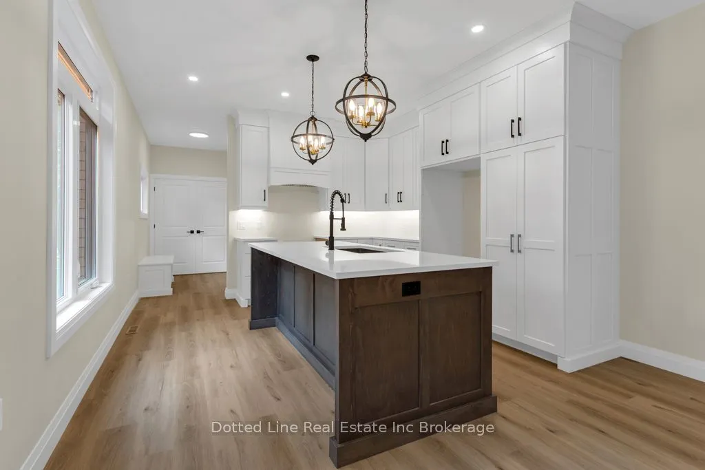 9 Delevan Crescent