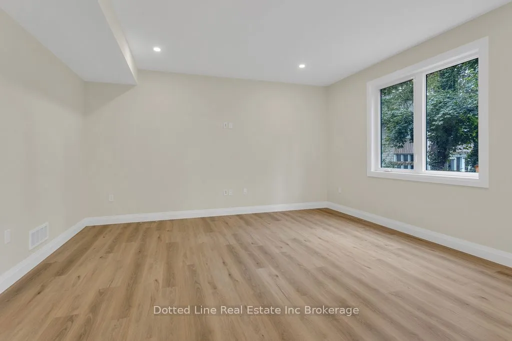 9 Delevan Crescent