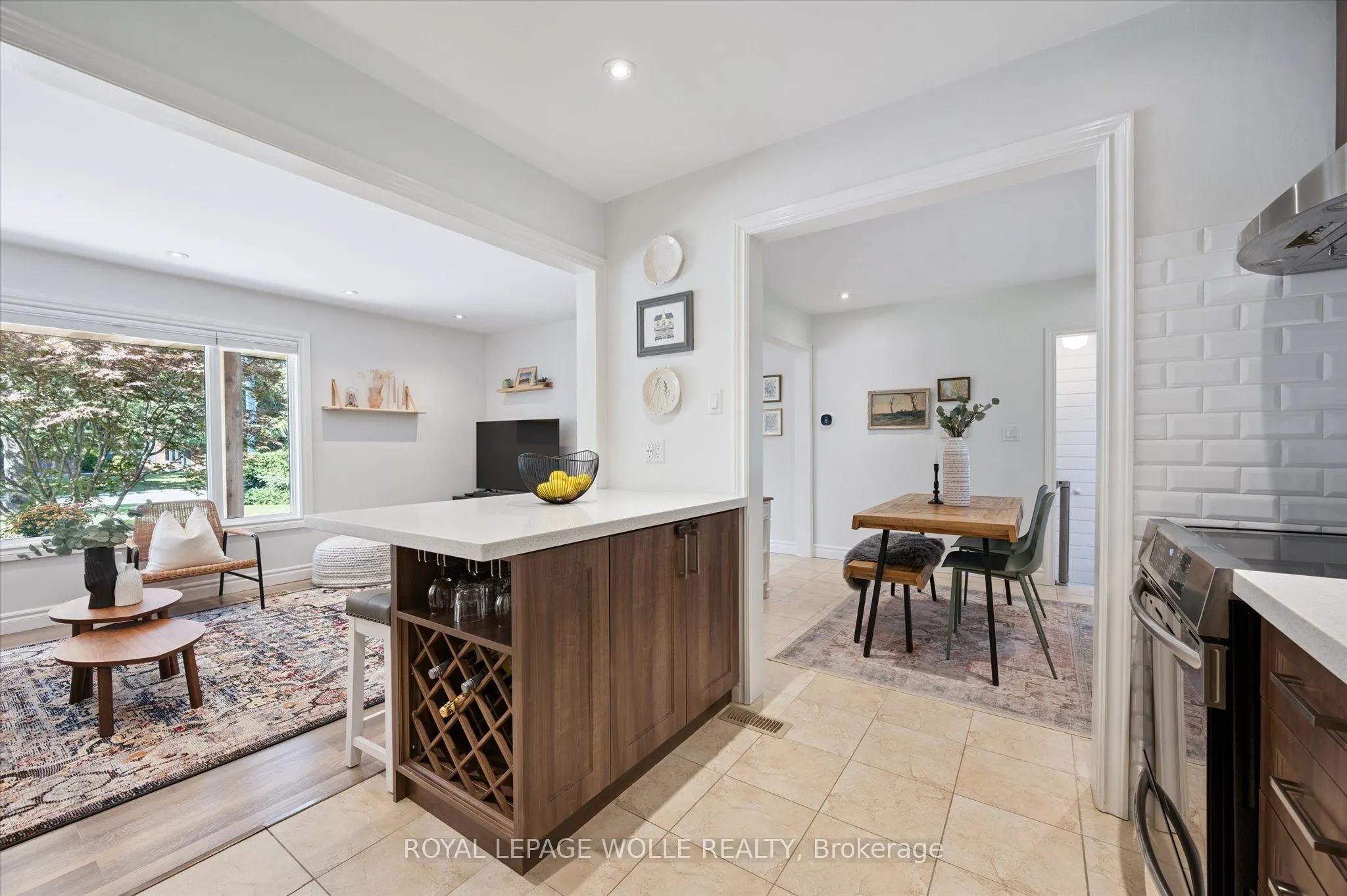 89 Mayfield Avenue