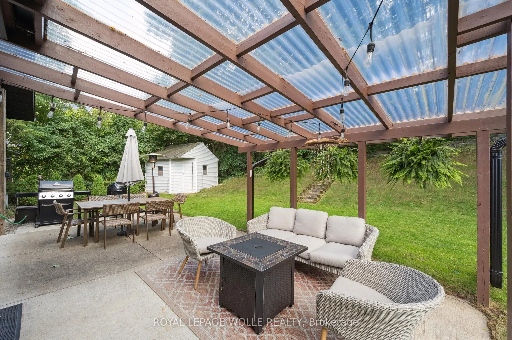 89 Mayfield Avenue