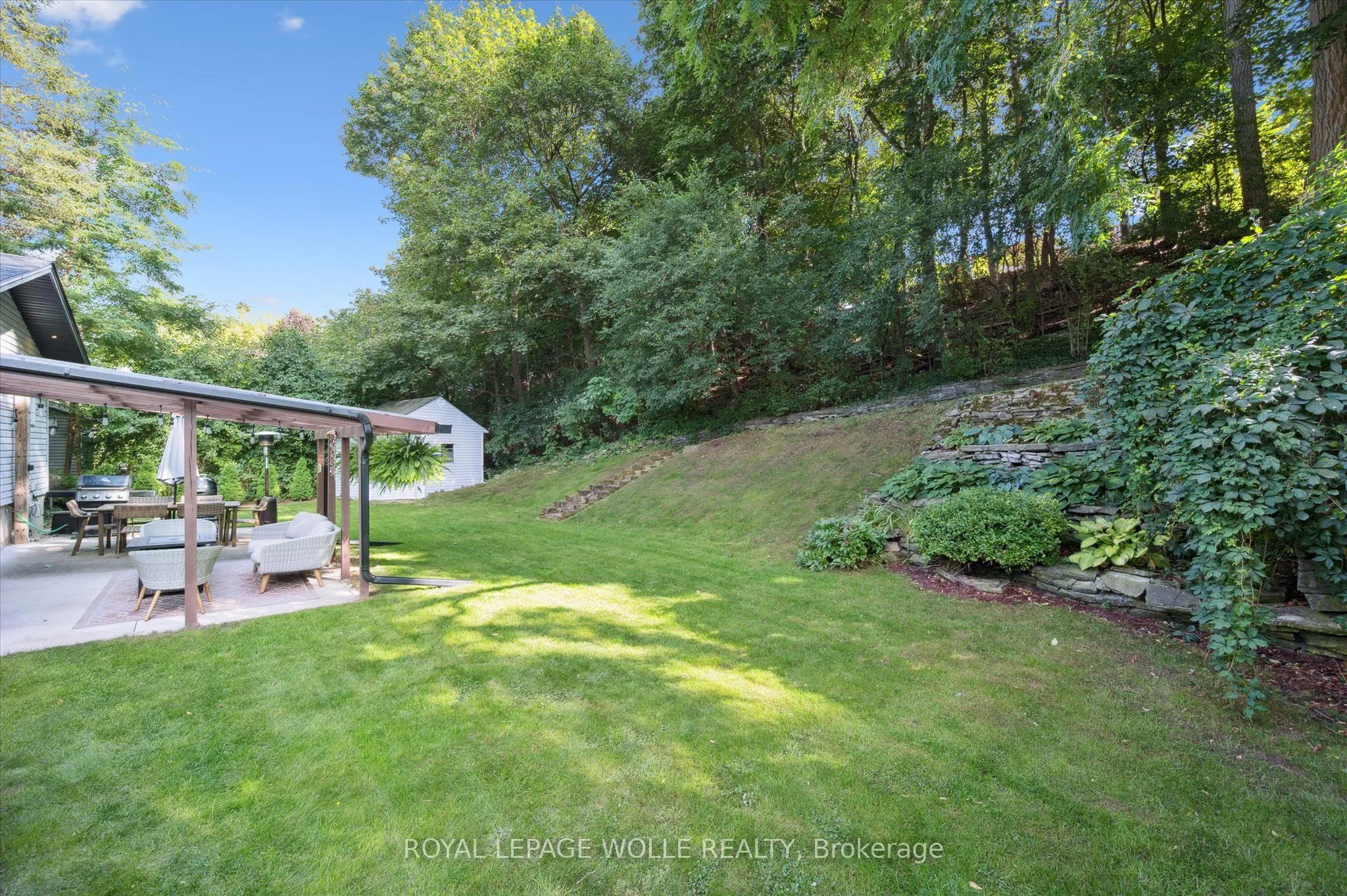 89 Mayfield Avenue