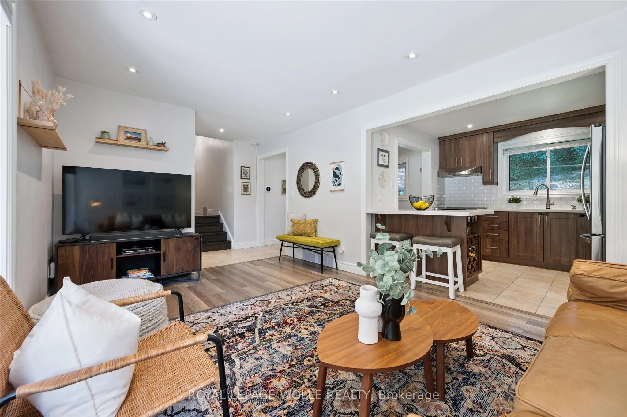 89 Mayfield Avenue