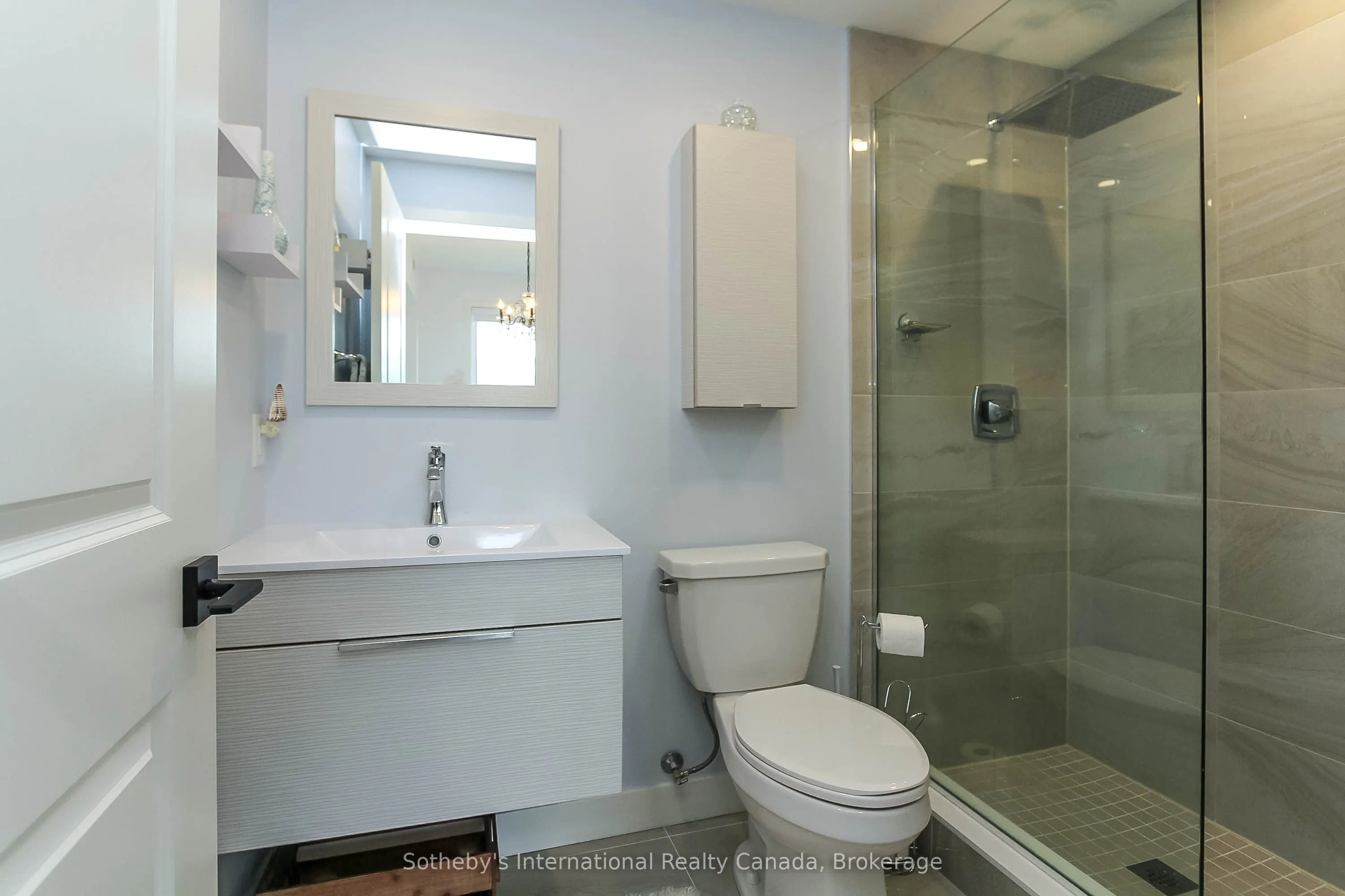 16 BECKWITH Lane, #402