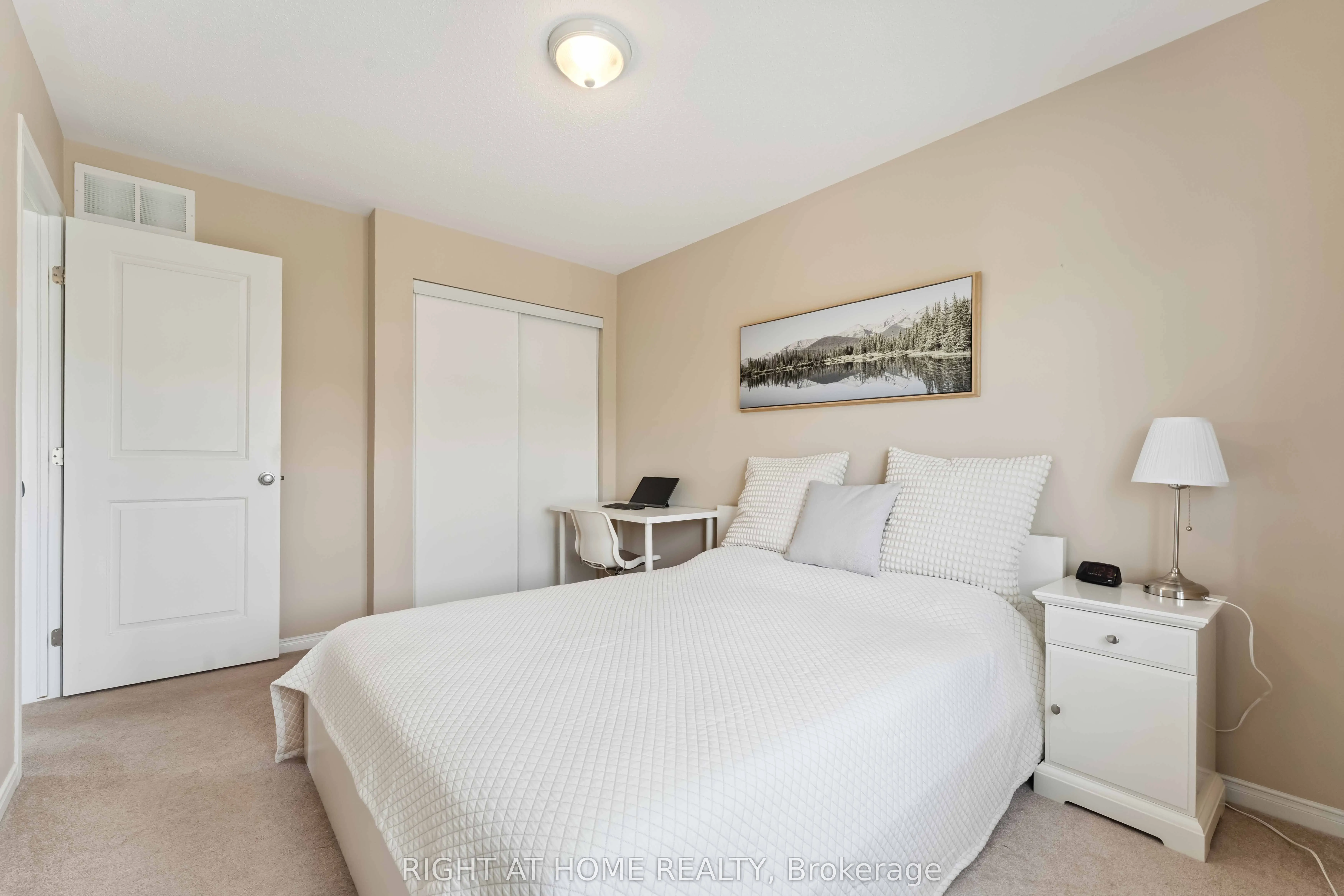 905 Caldermill Private
