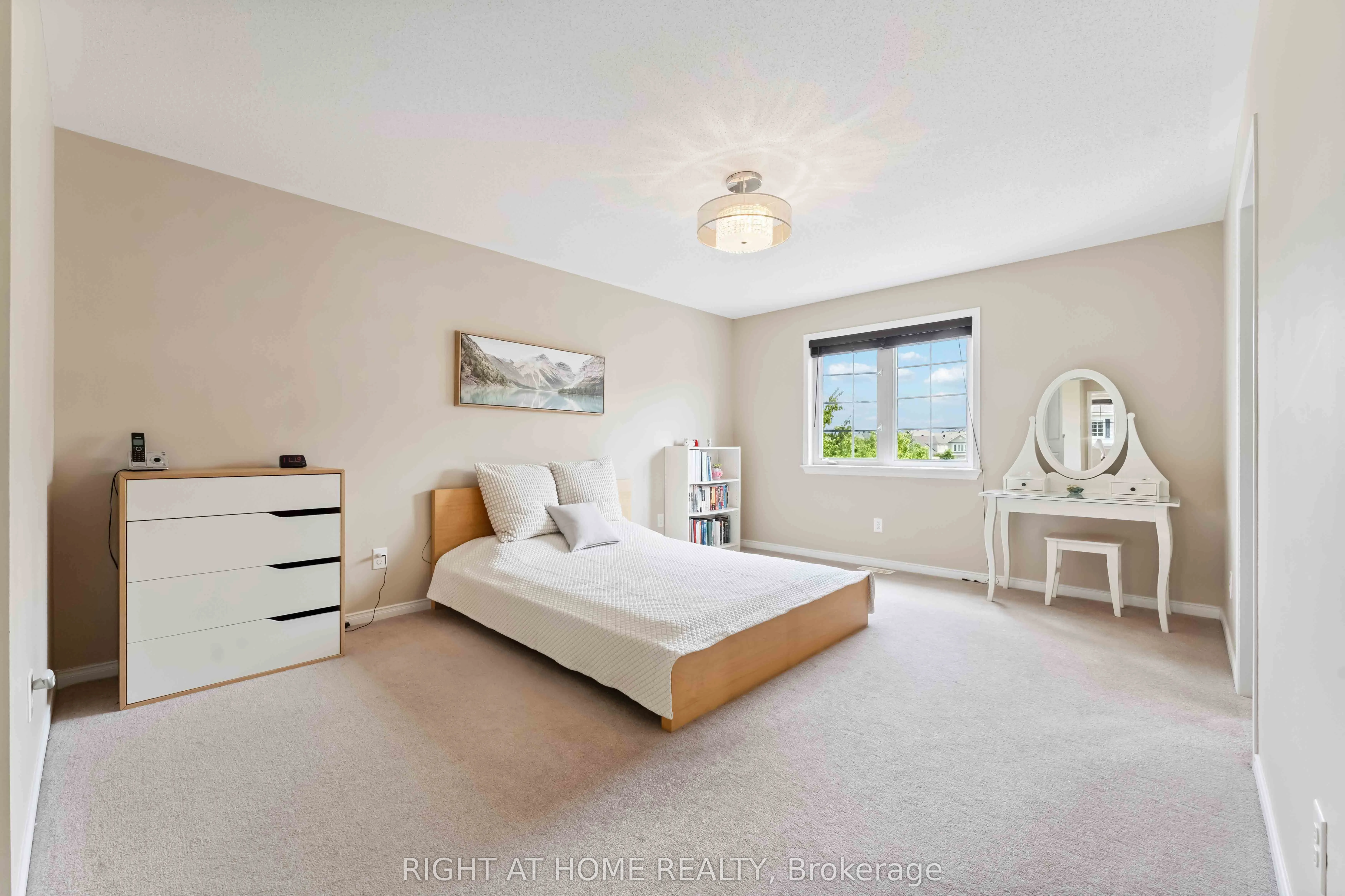 905 Caldermill Private