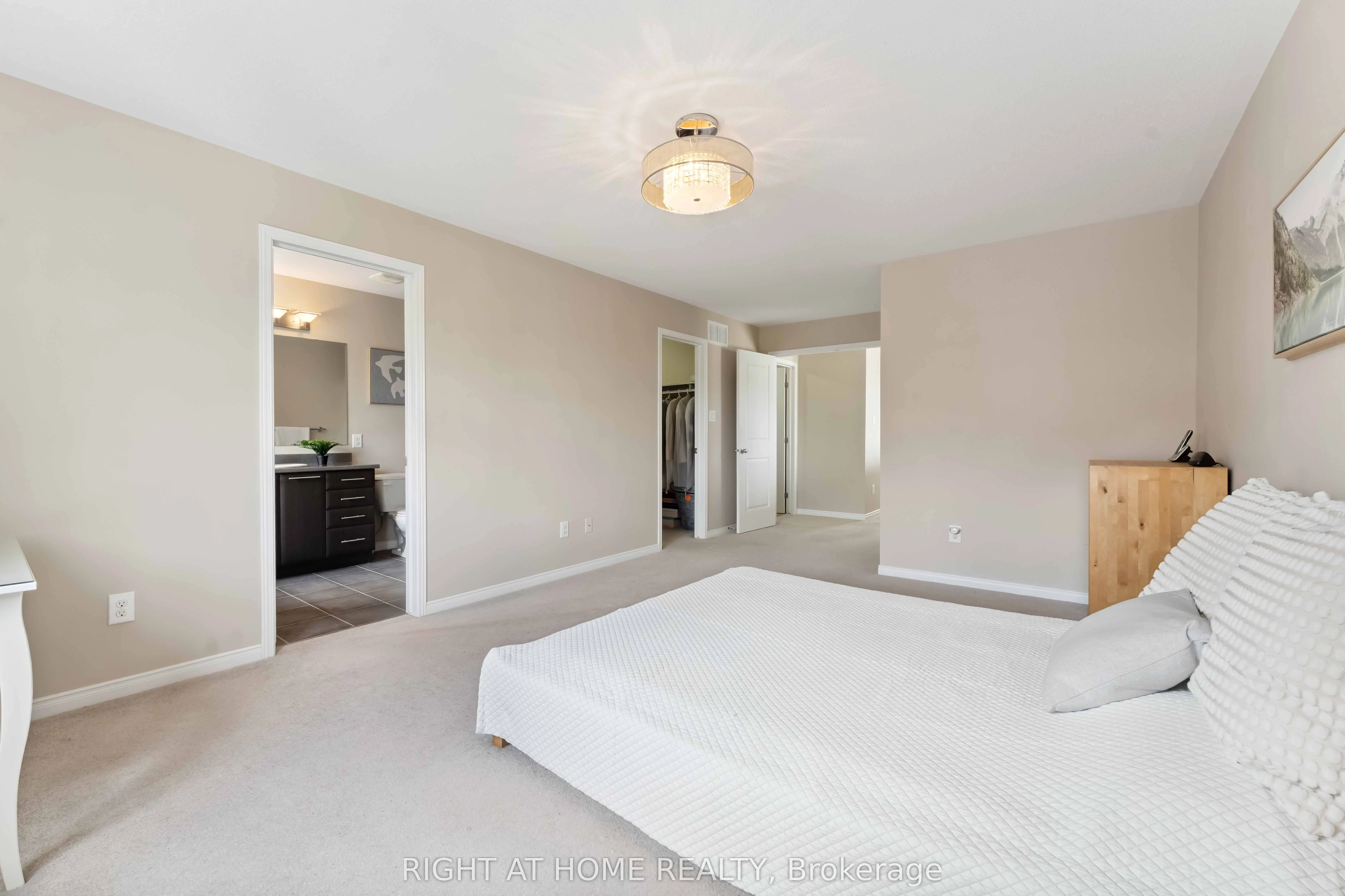 905 Caldermill Private