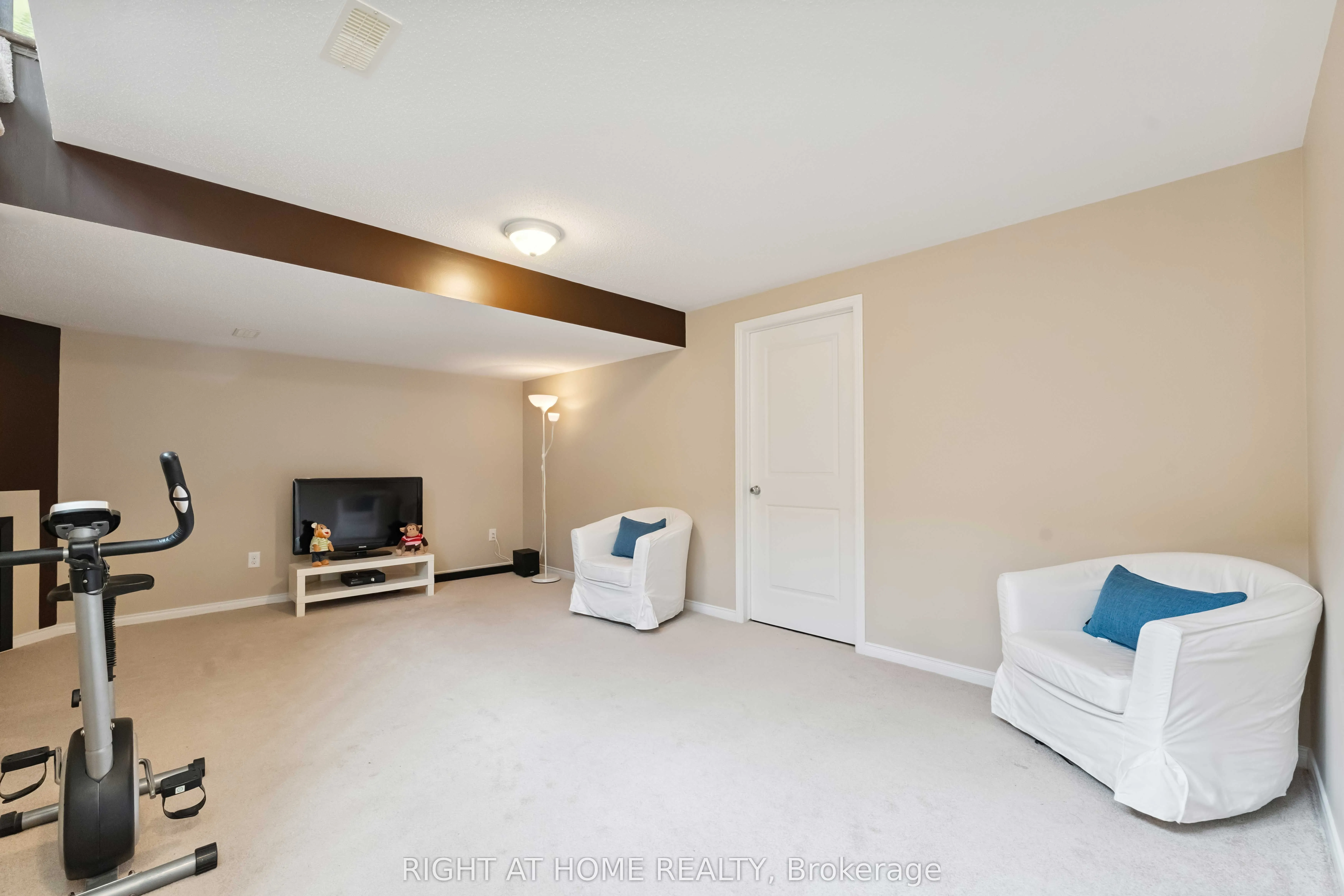 905 Caldermill Private