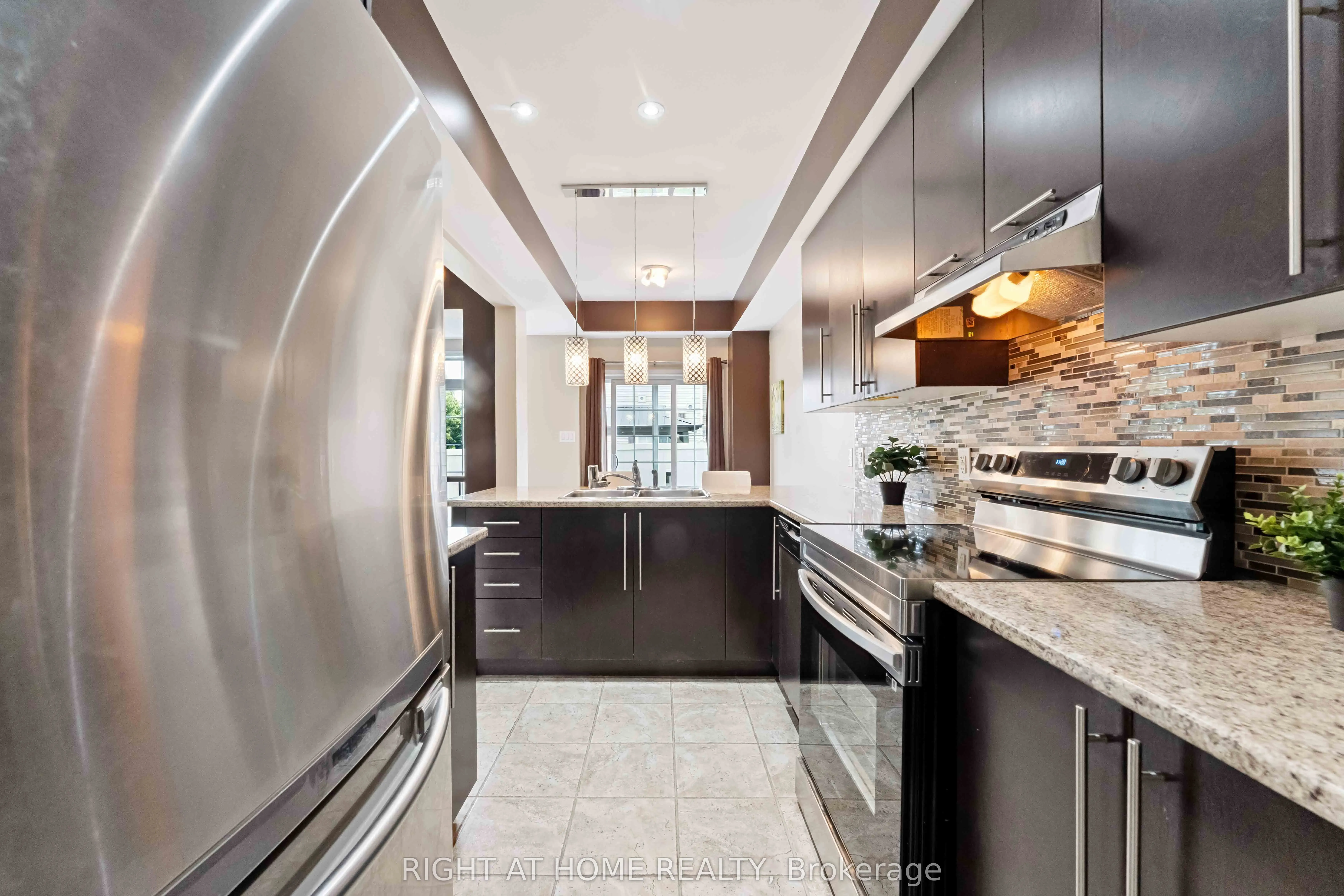 905 Caldermill Private