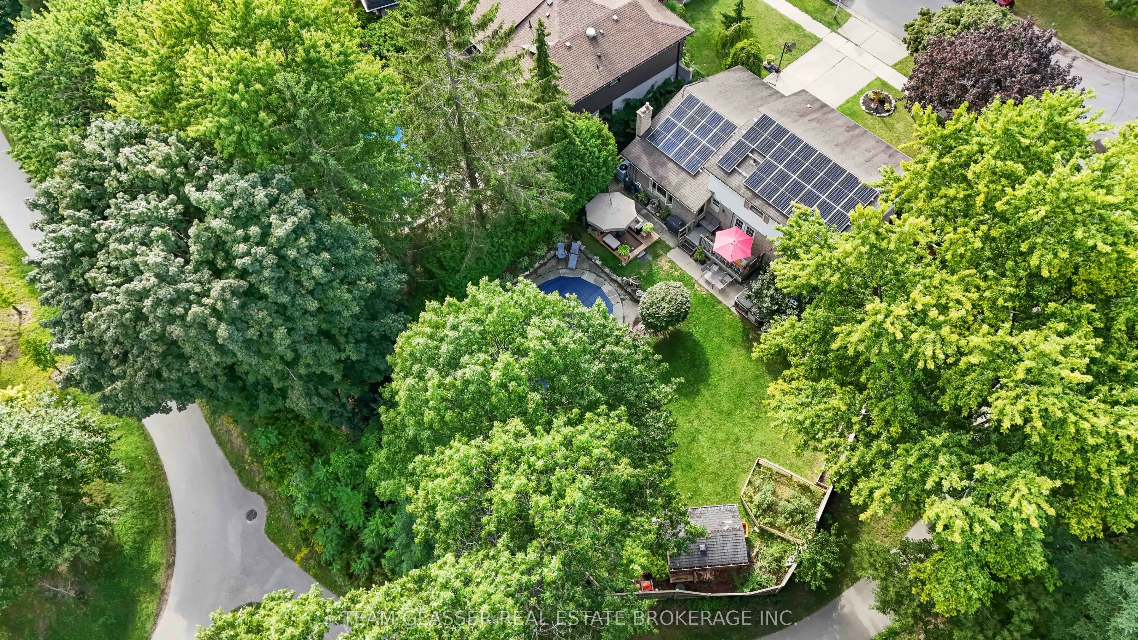 210 CHALET Crescent