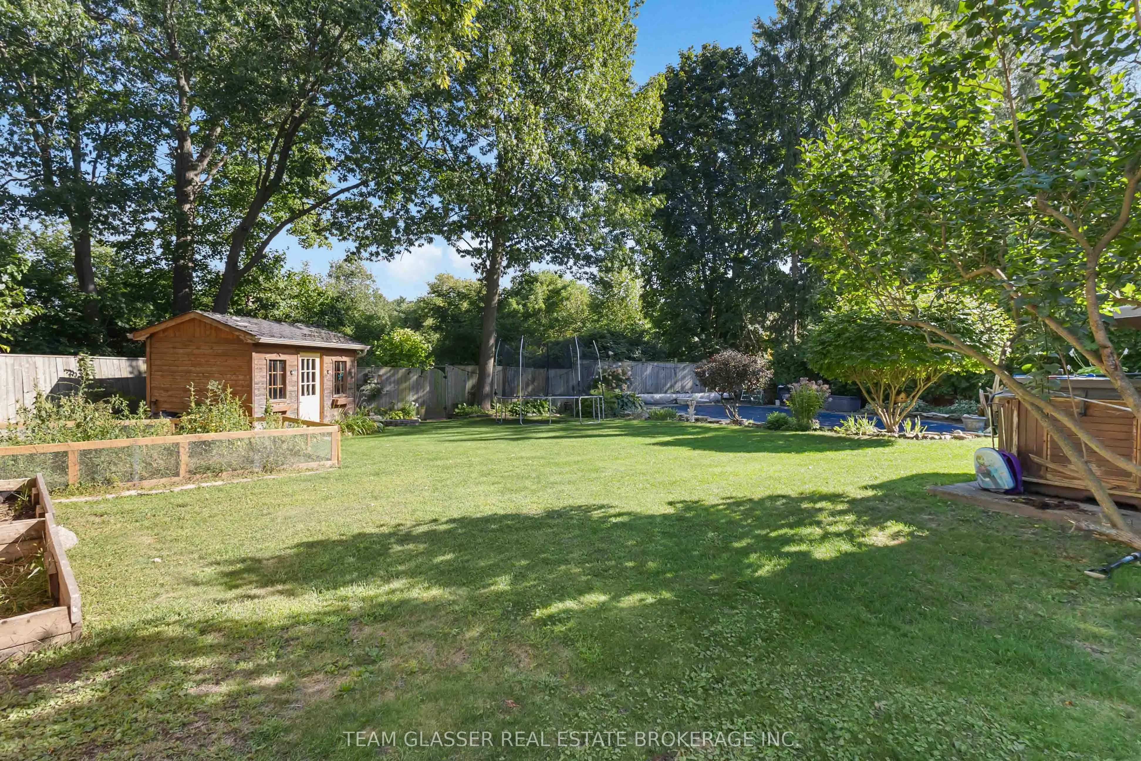 210 CHALET Crescent