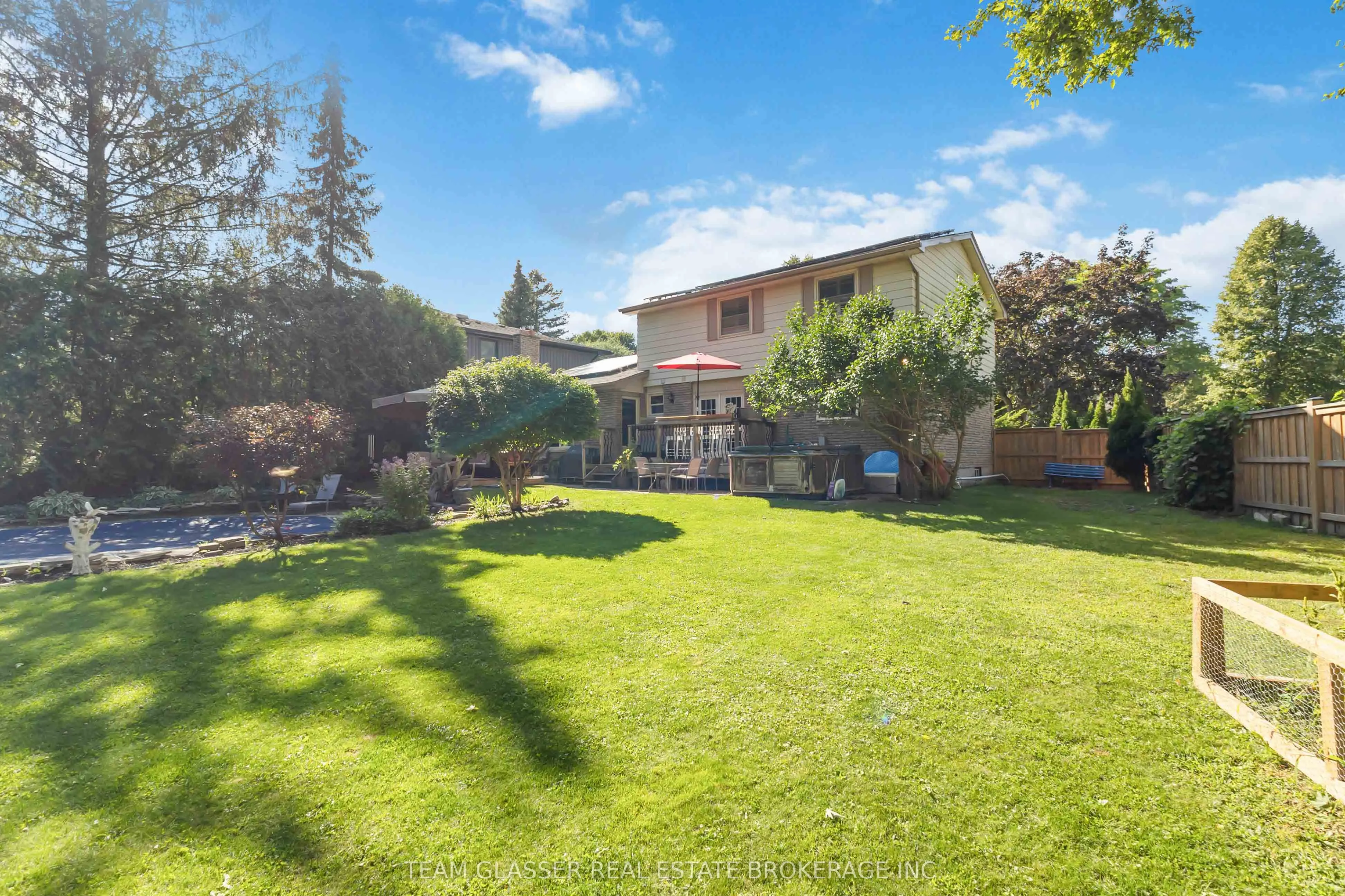 210 CHALET Crescent