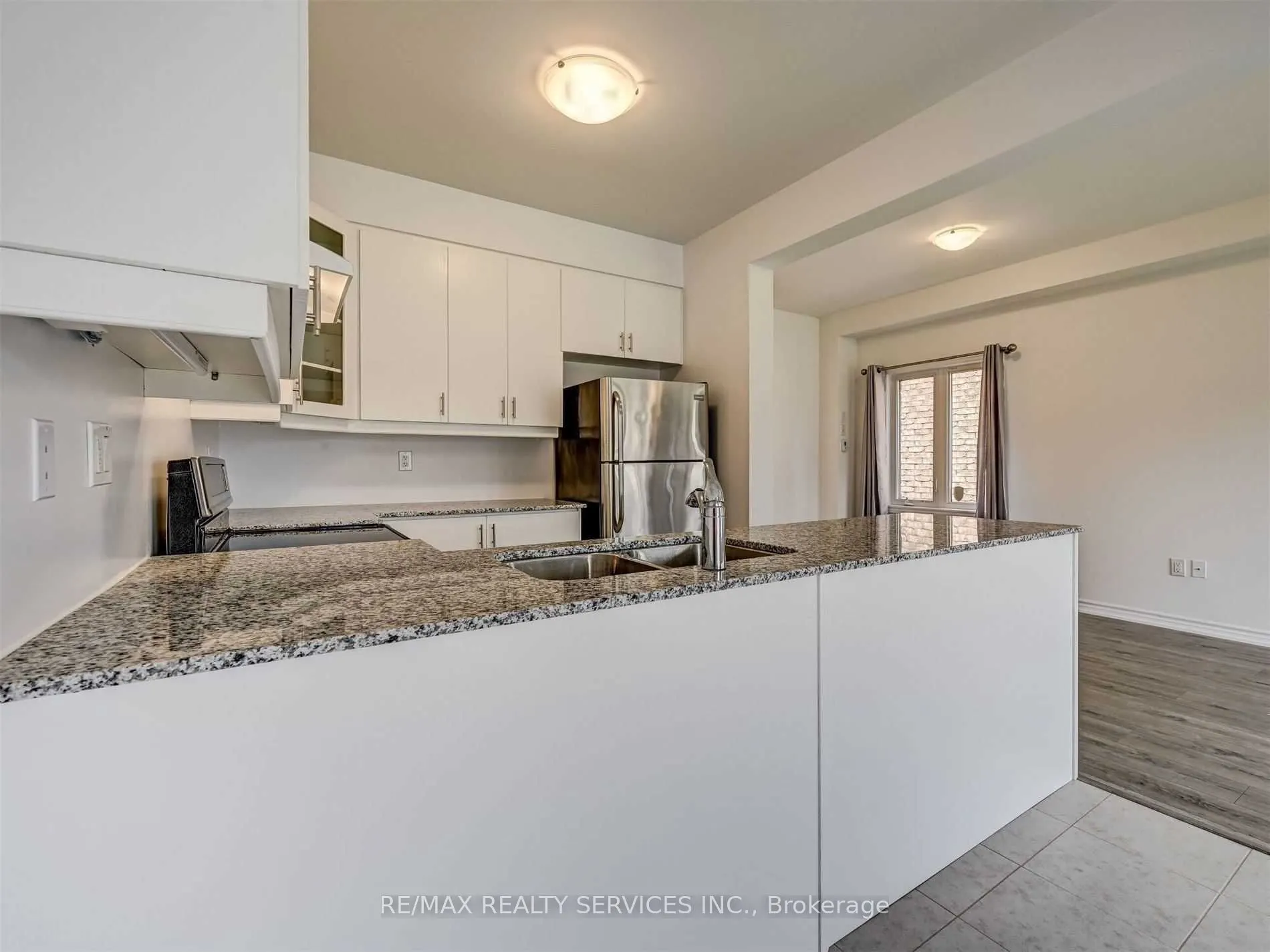 212 Ridley Crescent